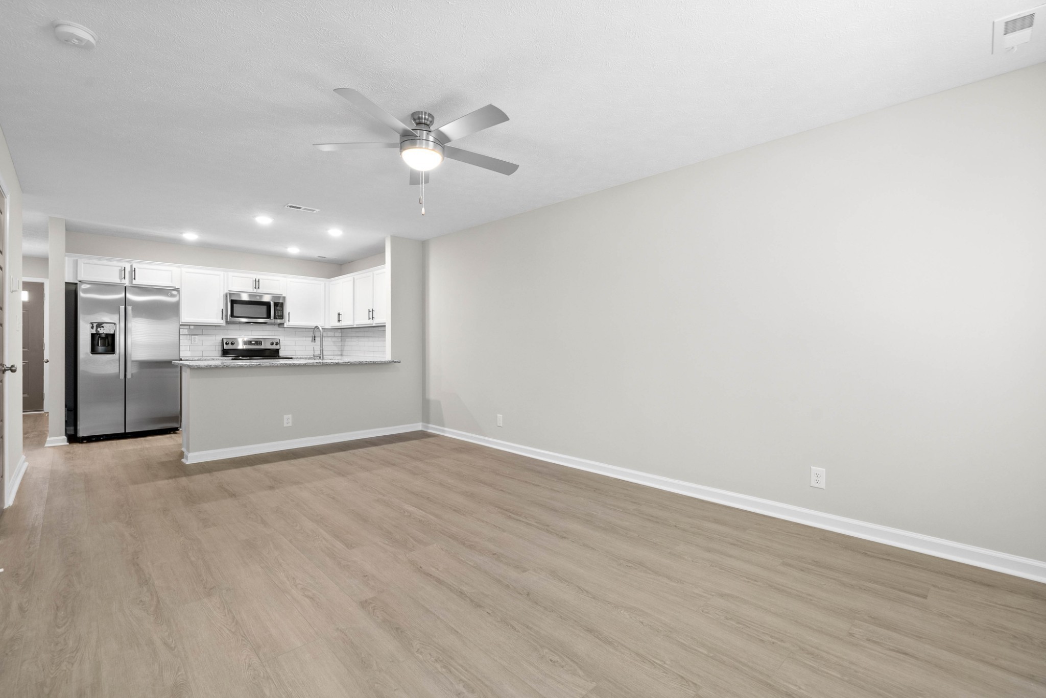 305 Longshadow Trl Property Photo 12