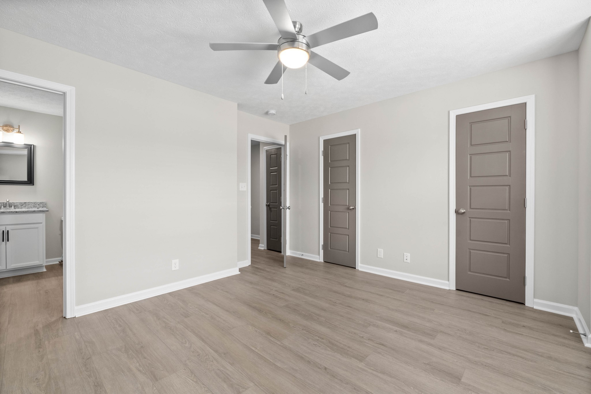 305 Longshadow Trl Property Photo 15