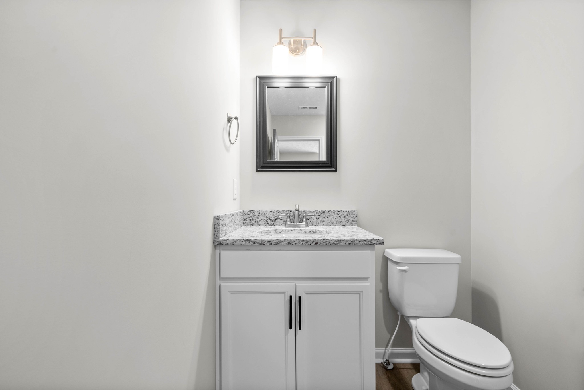 305 Longshadow Trl Property Photo 17