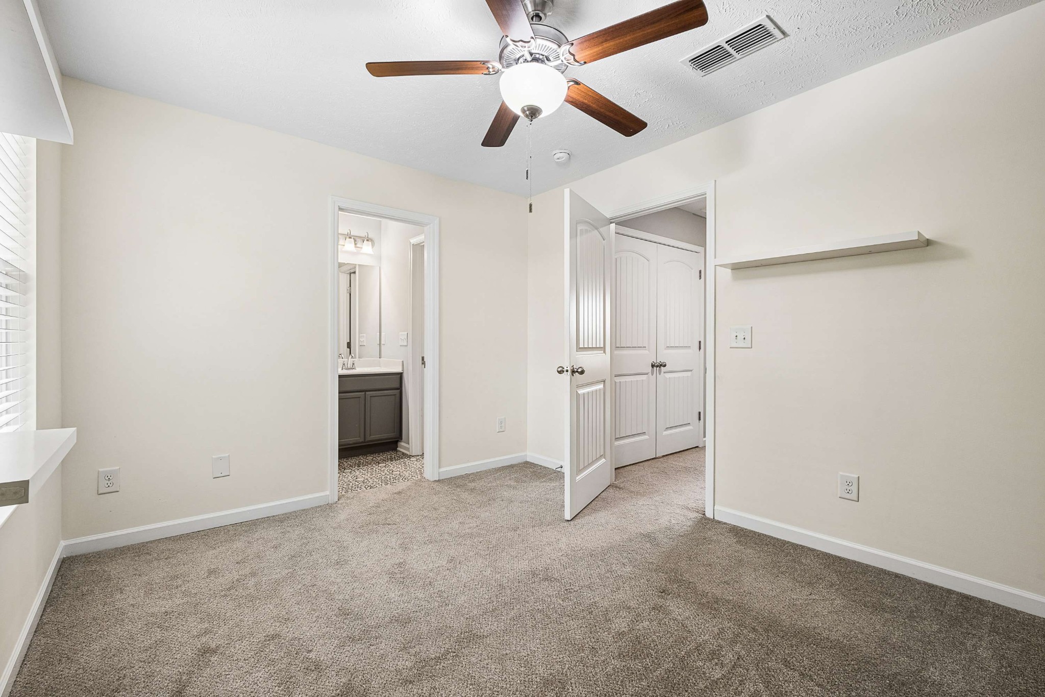 1130 Tradition Trl Property Photo 30