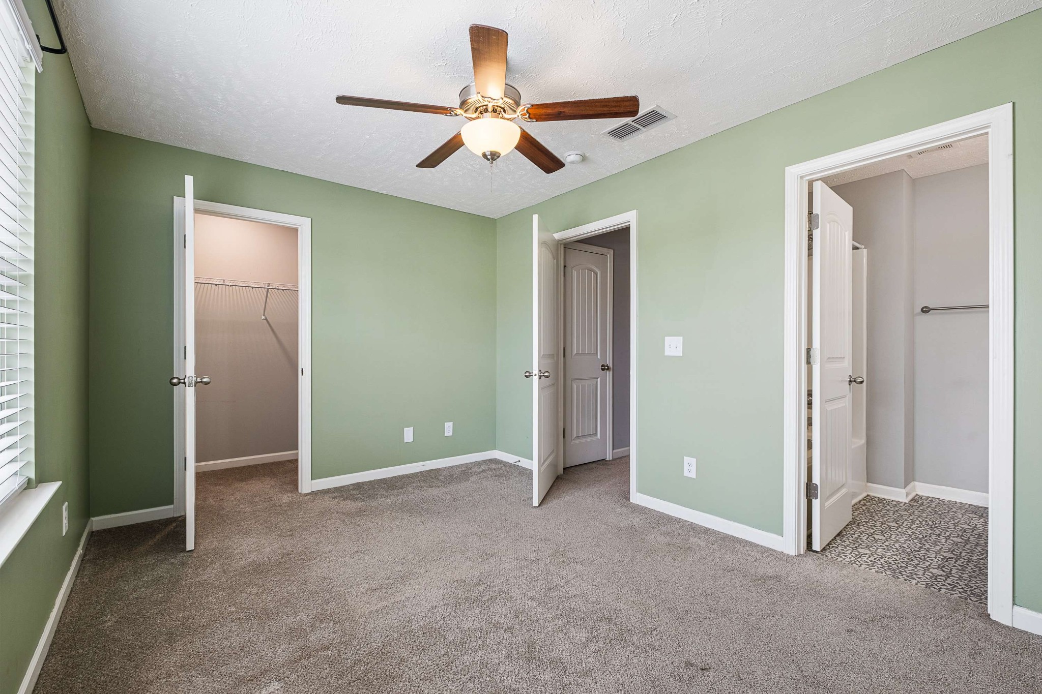 1130 Tradition Trl Property Photo 31