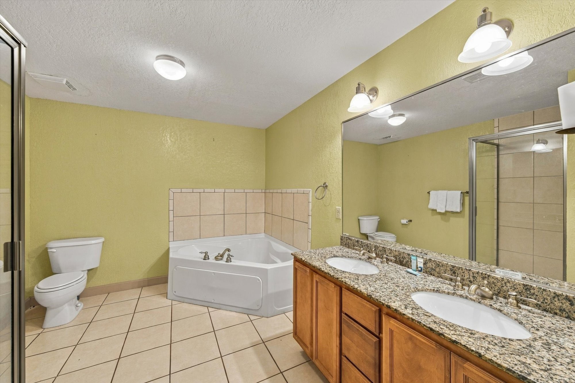 124 Plaza Dr Property Photo 23