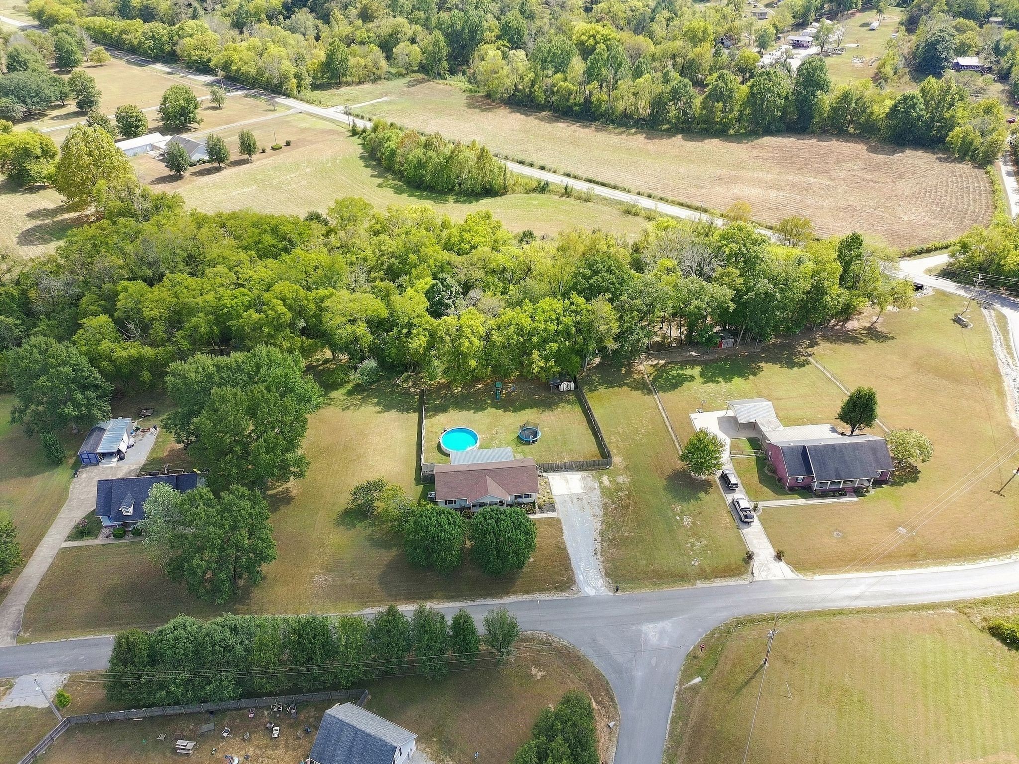 106 Fieldstone Dr Property Photo 41