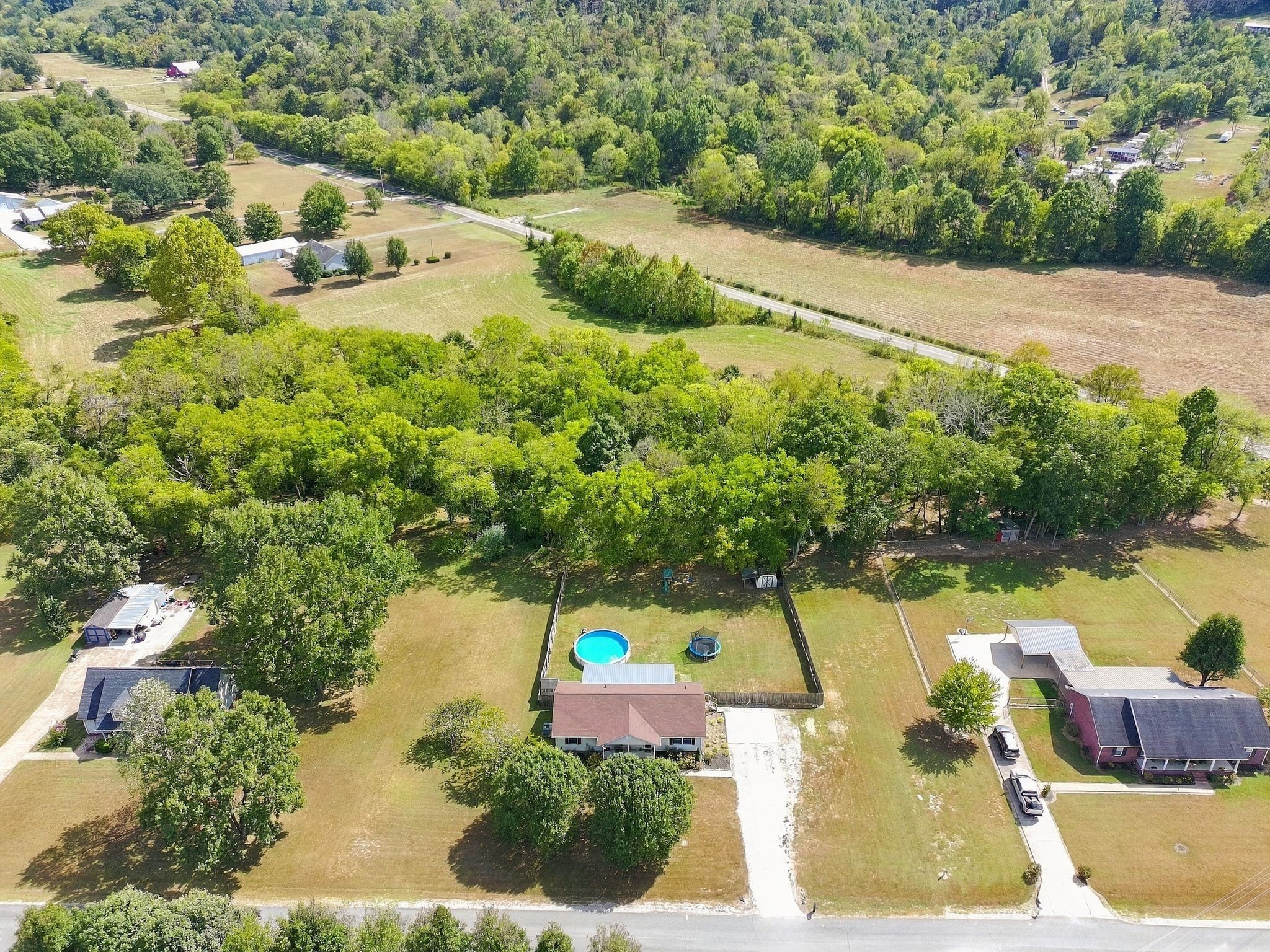106 Fieldstone Dr Property Photo 43
