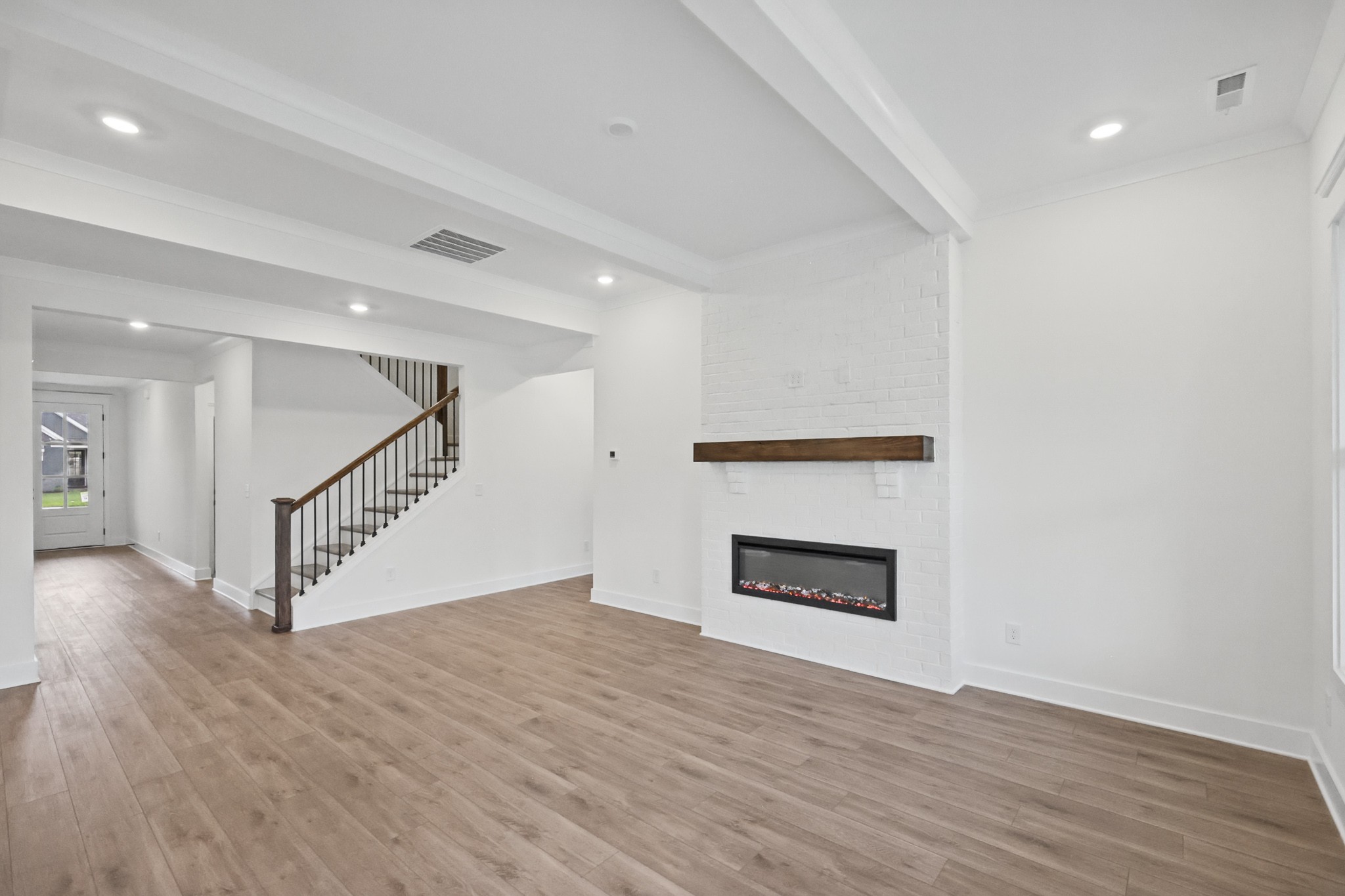 4273 Bywater Road Property Photo 10