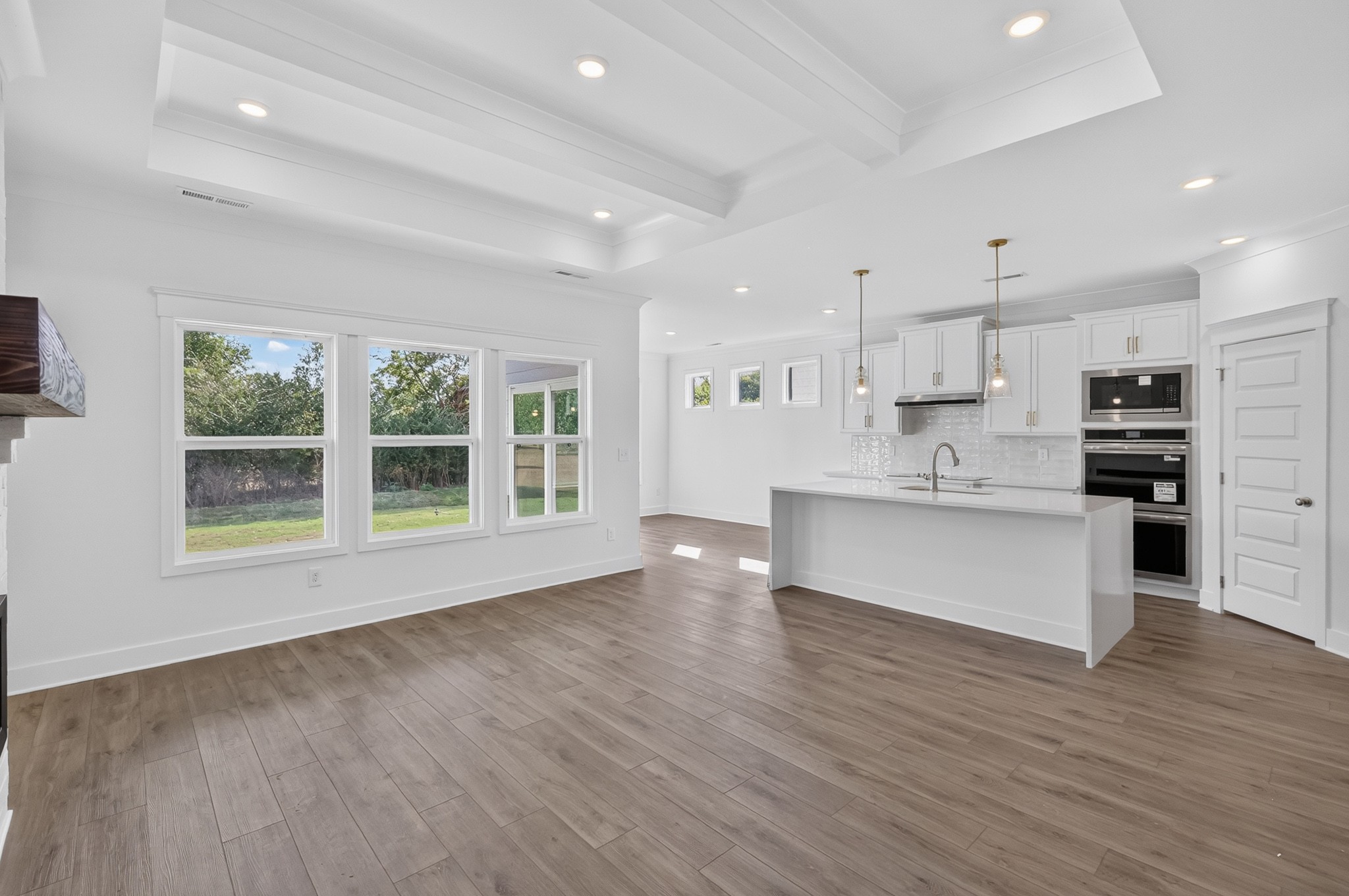 4274 Bywater Road Property Photo 6