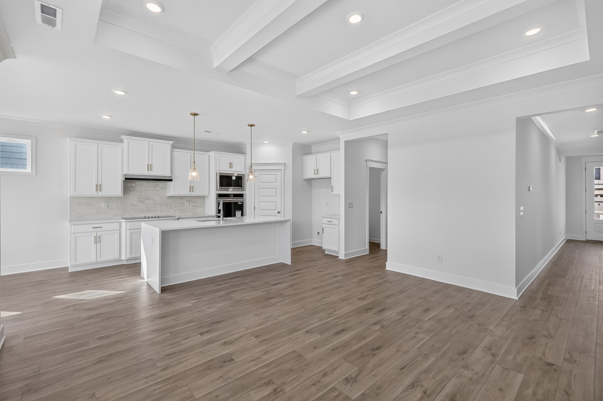 4274 Bywater Road Property Photo 8