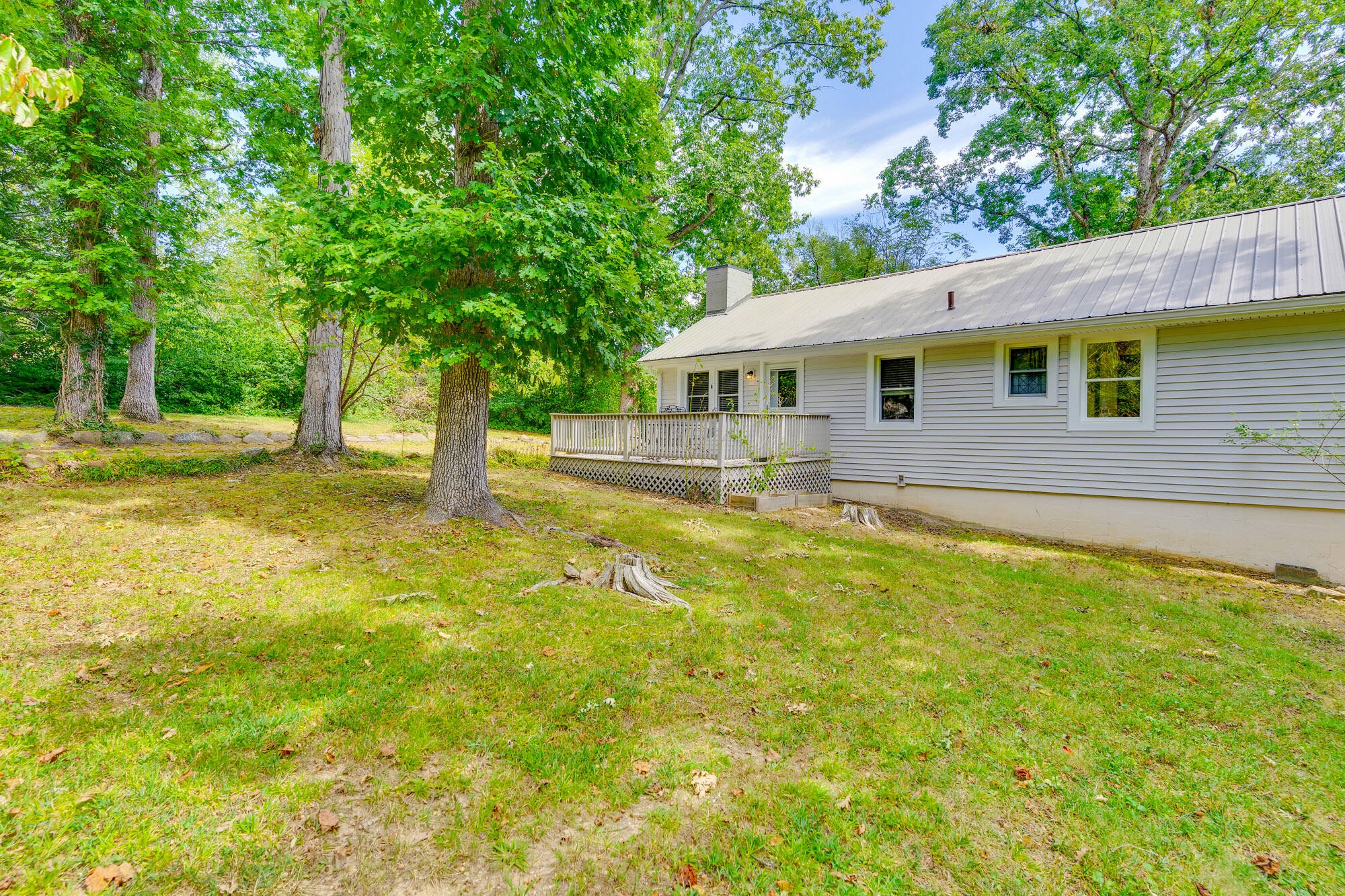 1502 Albion Drive Property Photo 11