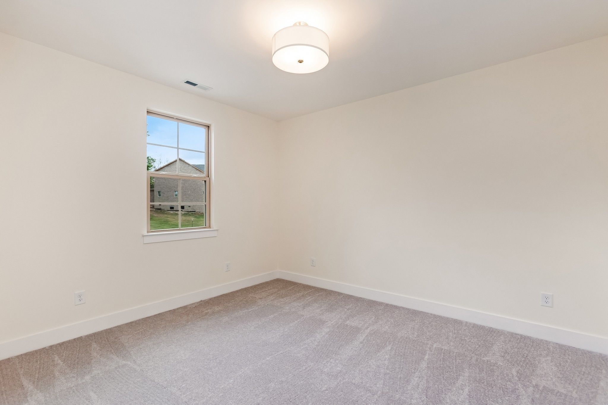 2048 Blackstone Drive Property Photo 36