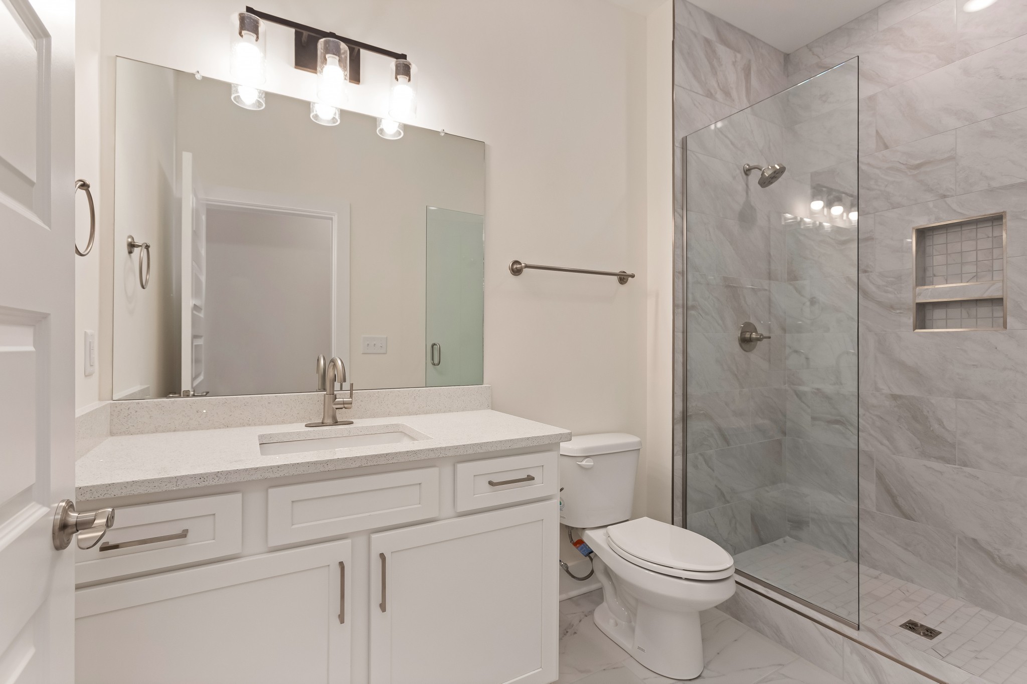 2048 Blackstone Drive Property Photo 41