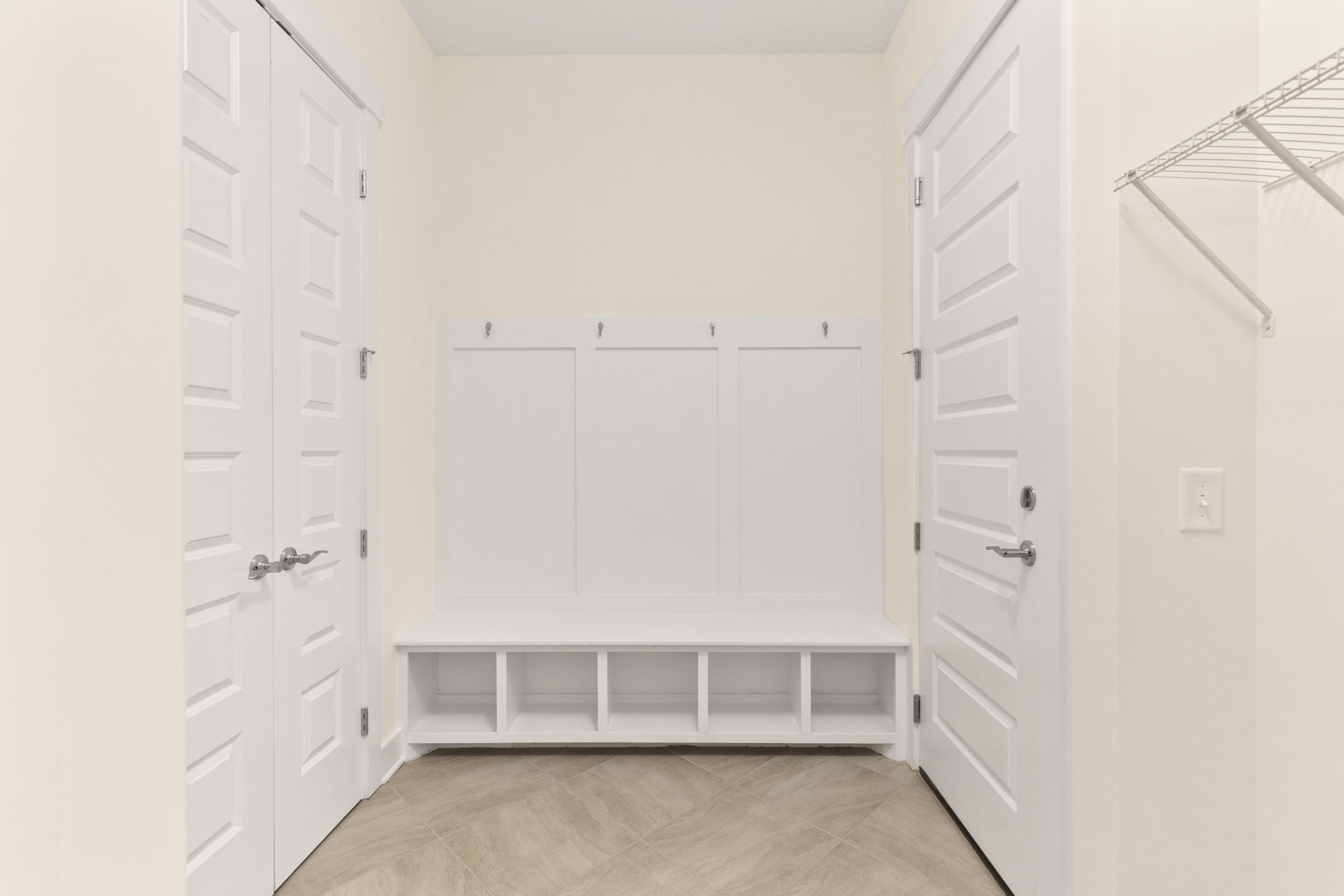 2048 Blackstone Drive Property Photo 42