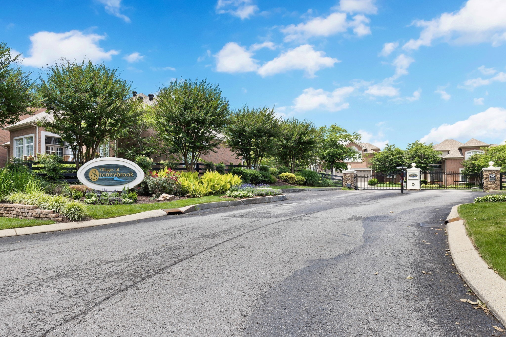 2048 Blackstone Drive Property Photo 45