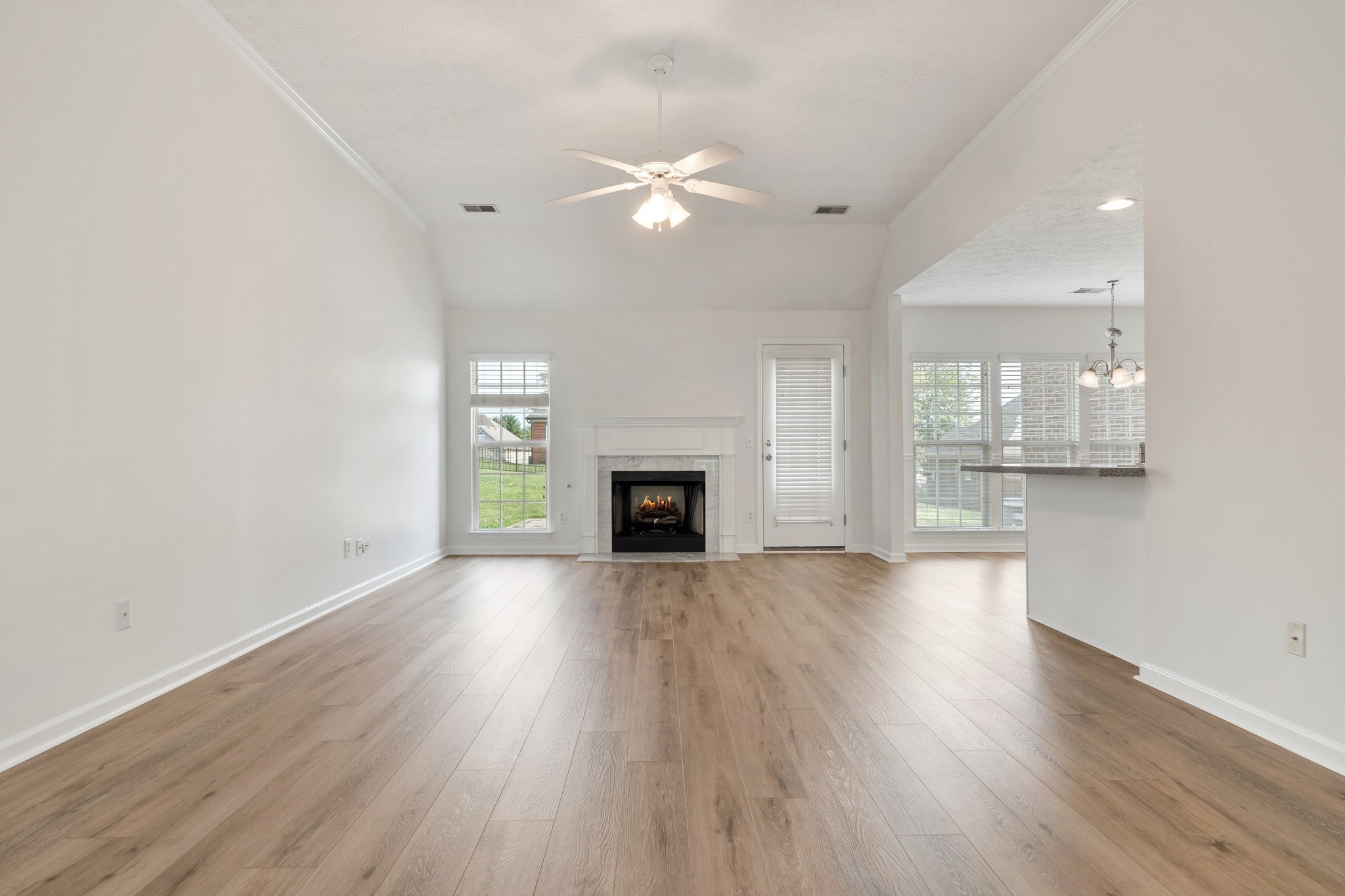 1025 Notting Hill Drive Property Photo 7