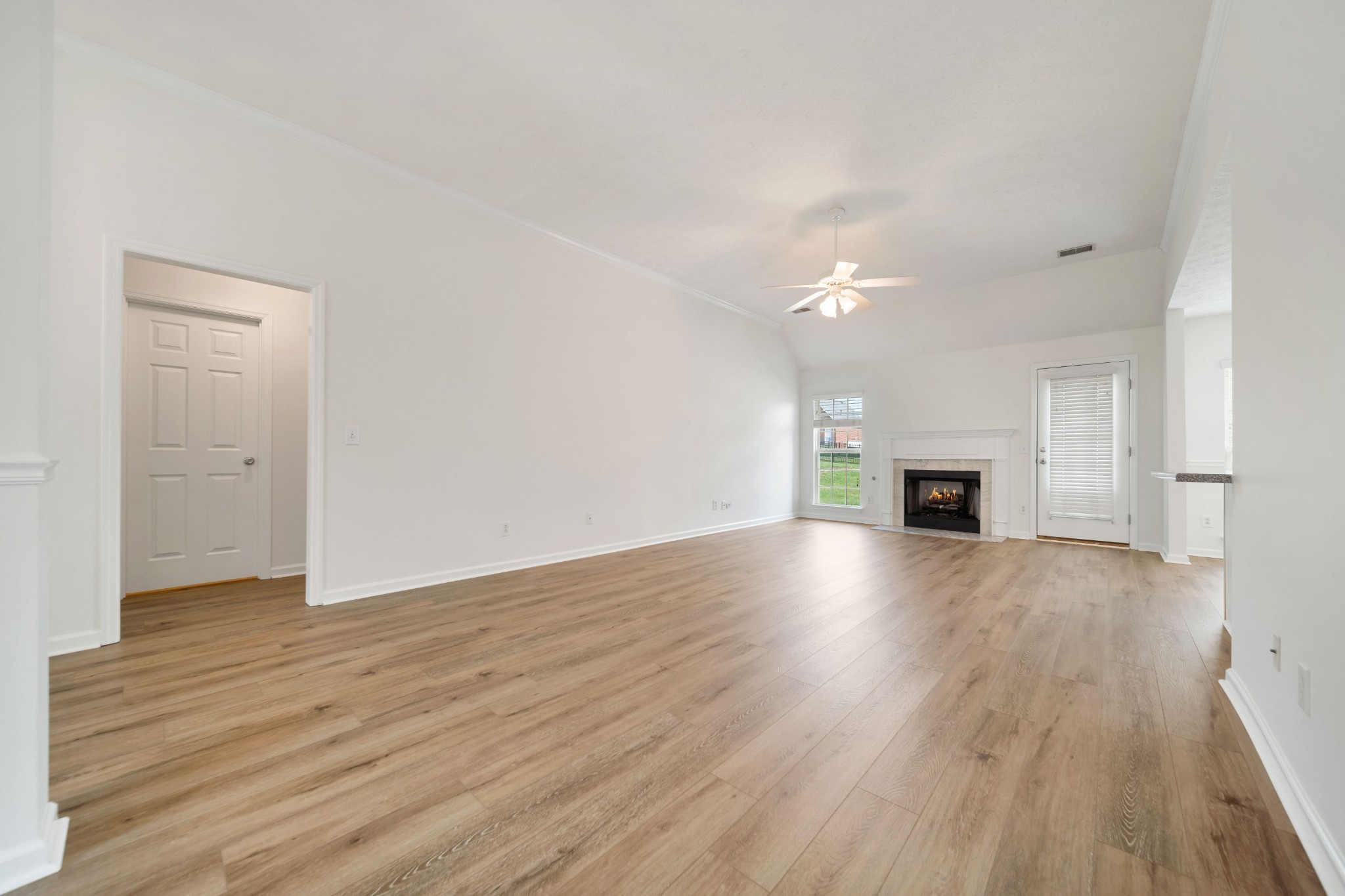 1025 Notting Hill Drive Property Photo 8