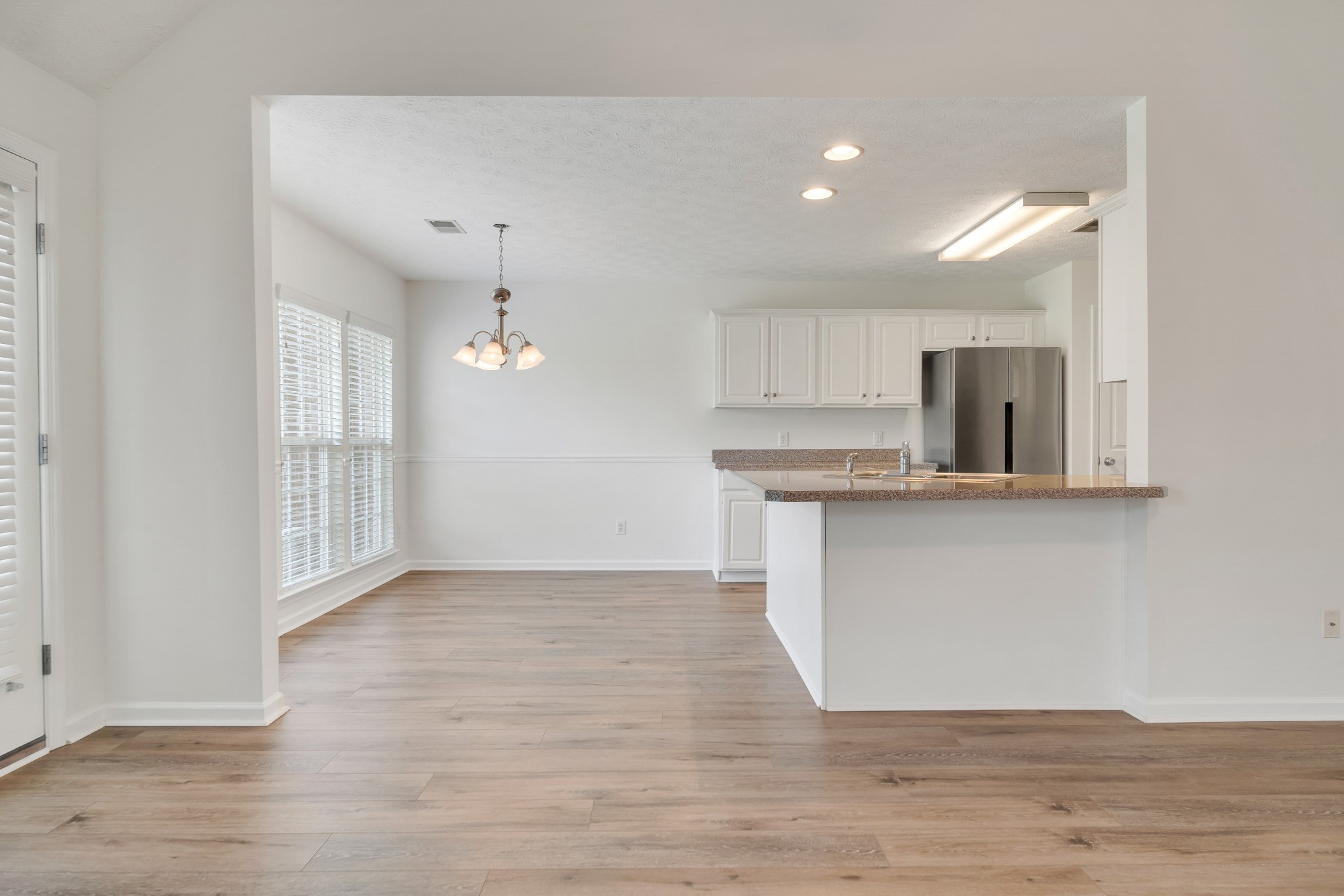 1025 Notting Hill Drive Property Photo 10