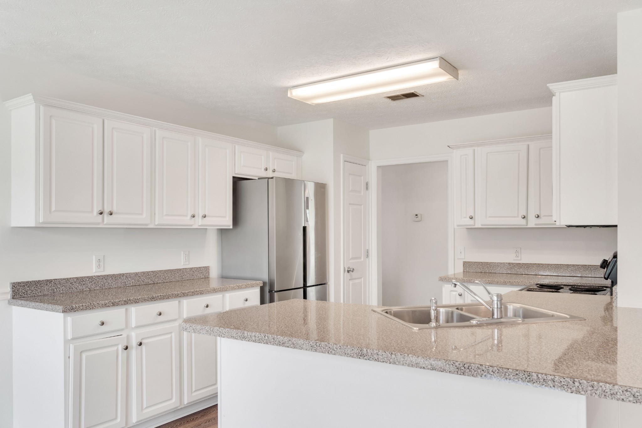 1025 Notting Hill Drive Property Photo 13