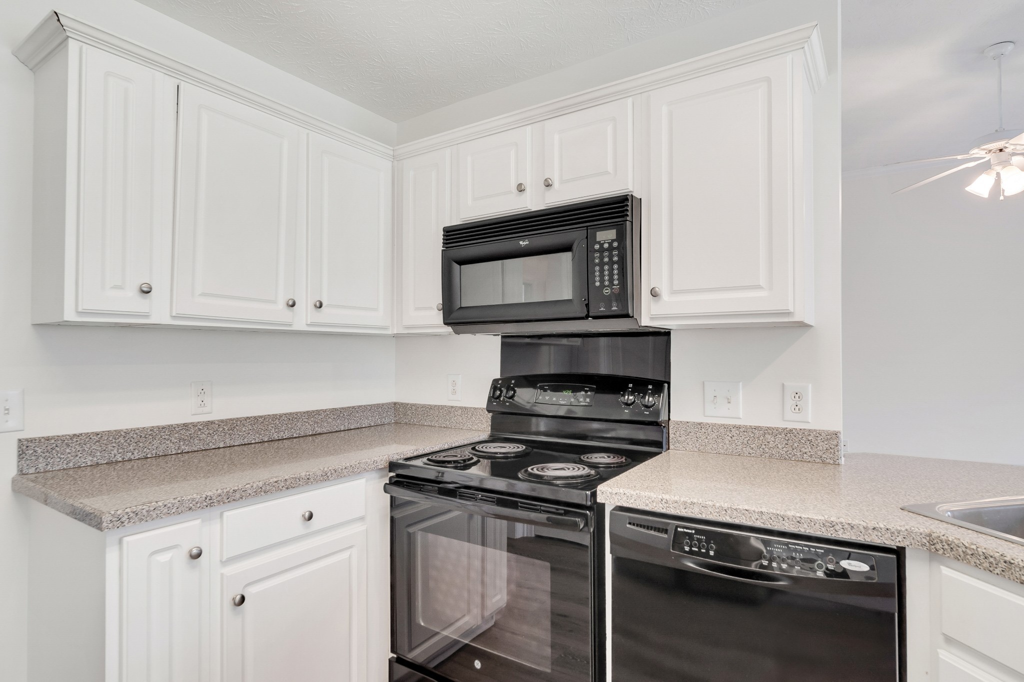 1025 Notting Hill Drive Property Photo 19