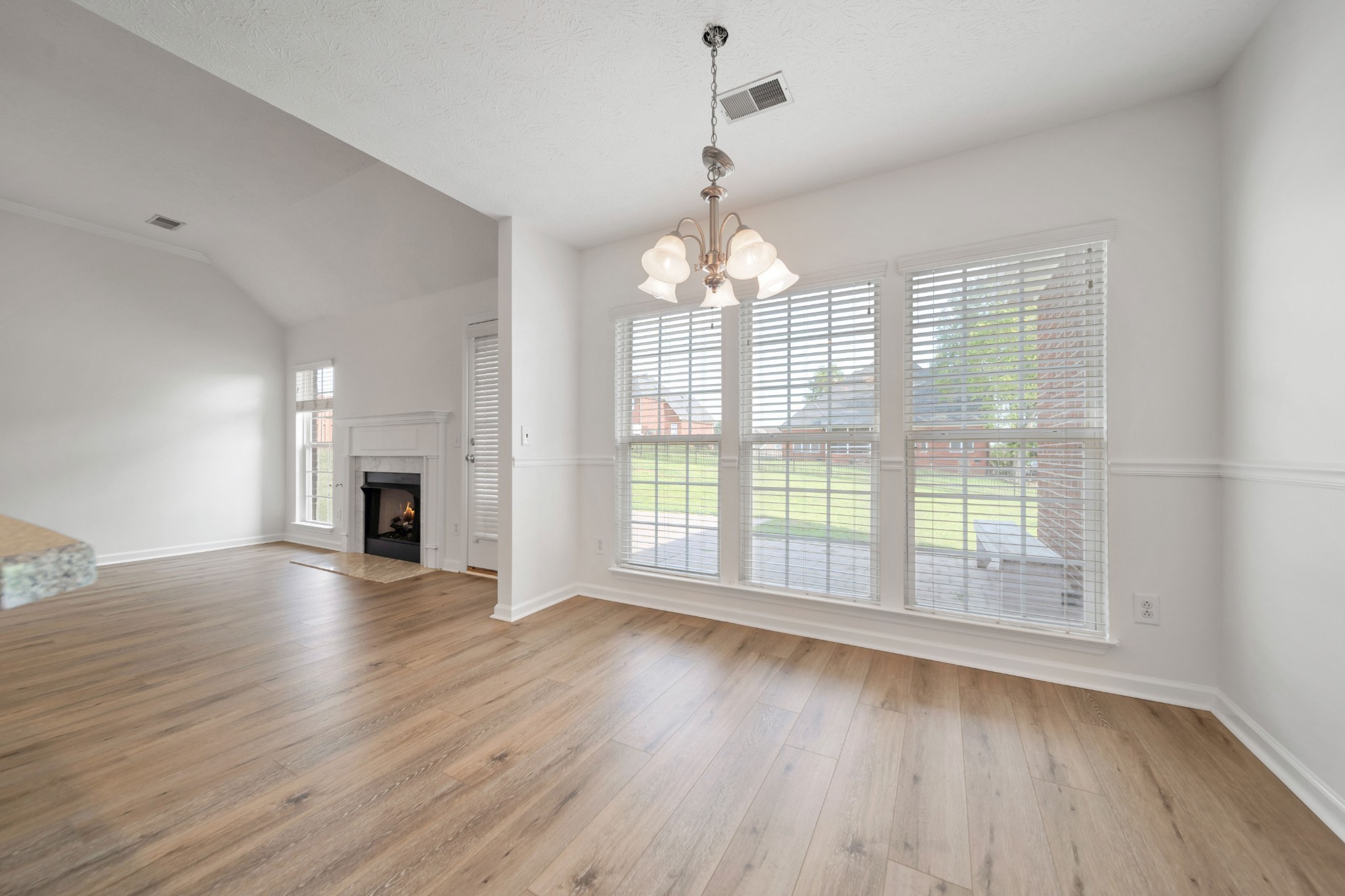 1025 Notting Hill Drive Property Photo 20