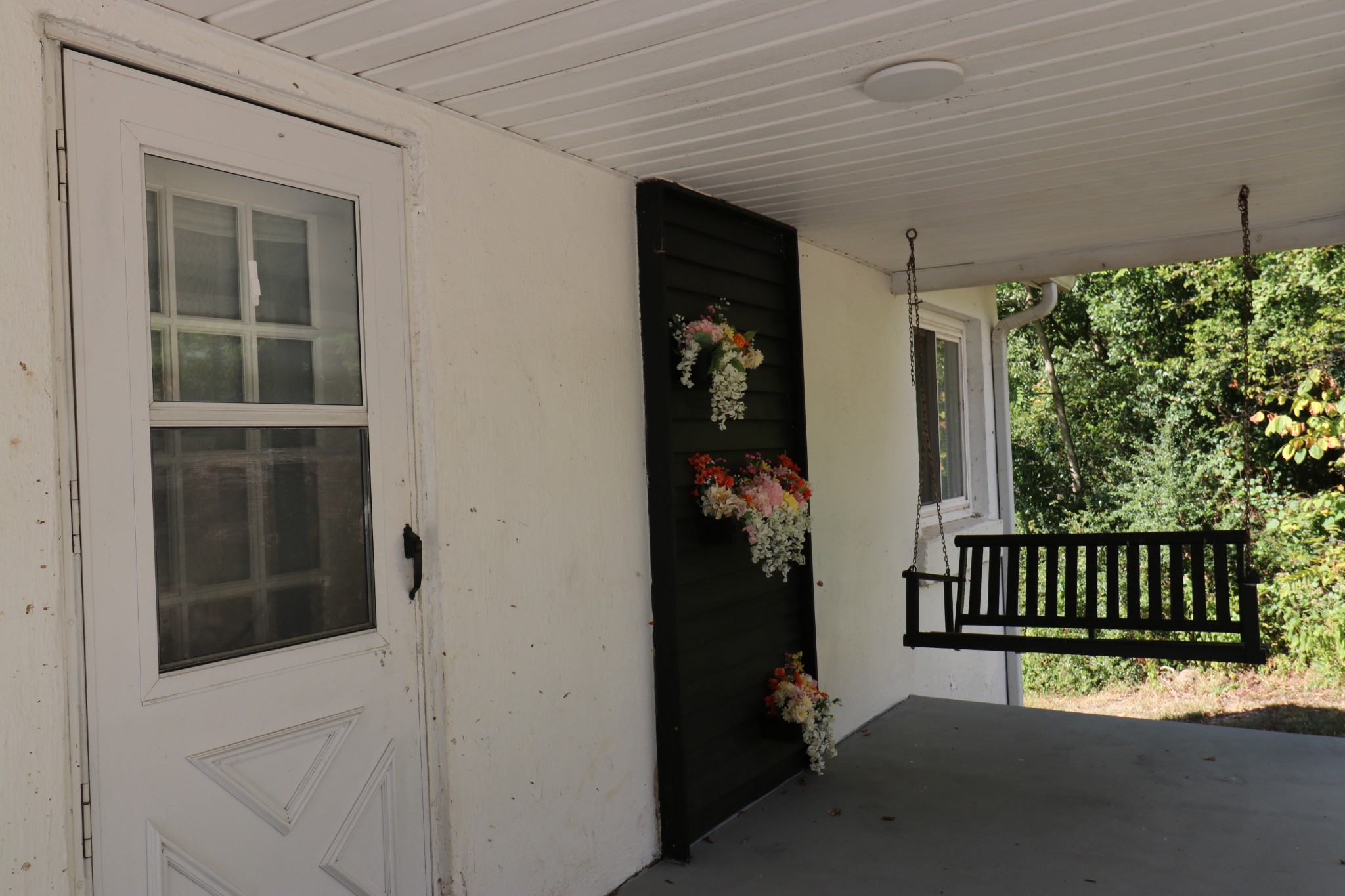 8294 Lawrenceburg Hwy Property Photo 3