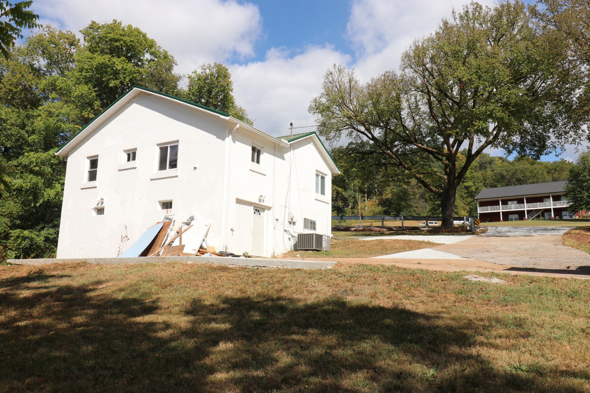 8294 Lawrenceburg Hwy Property Photo 5