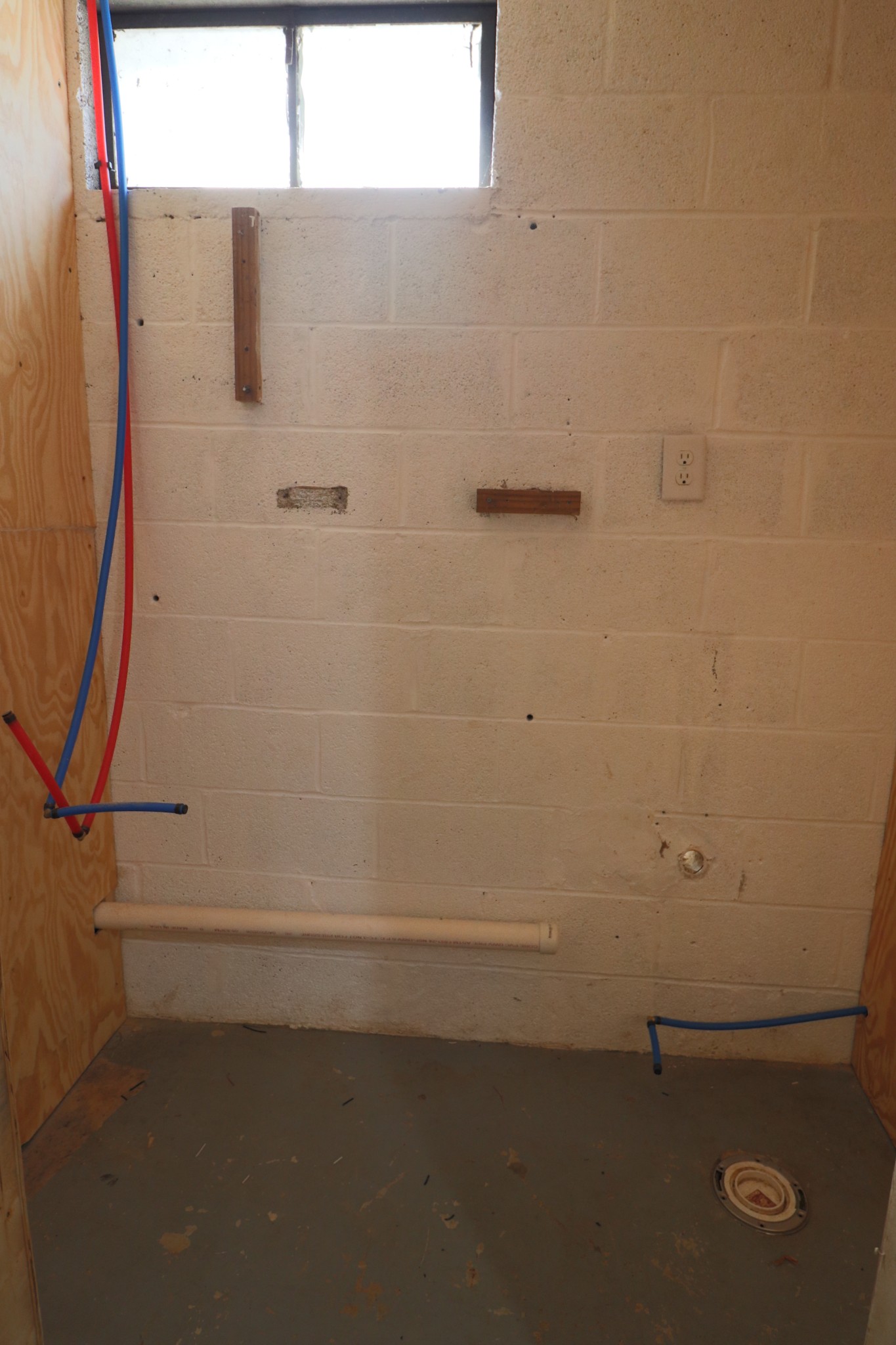 8294 Lawrenceburg Hwy Property Photo 29