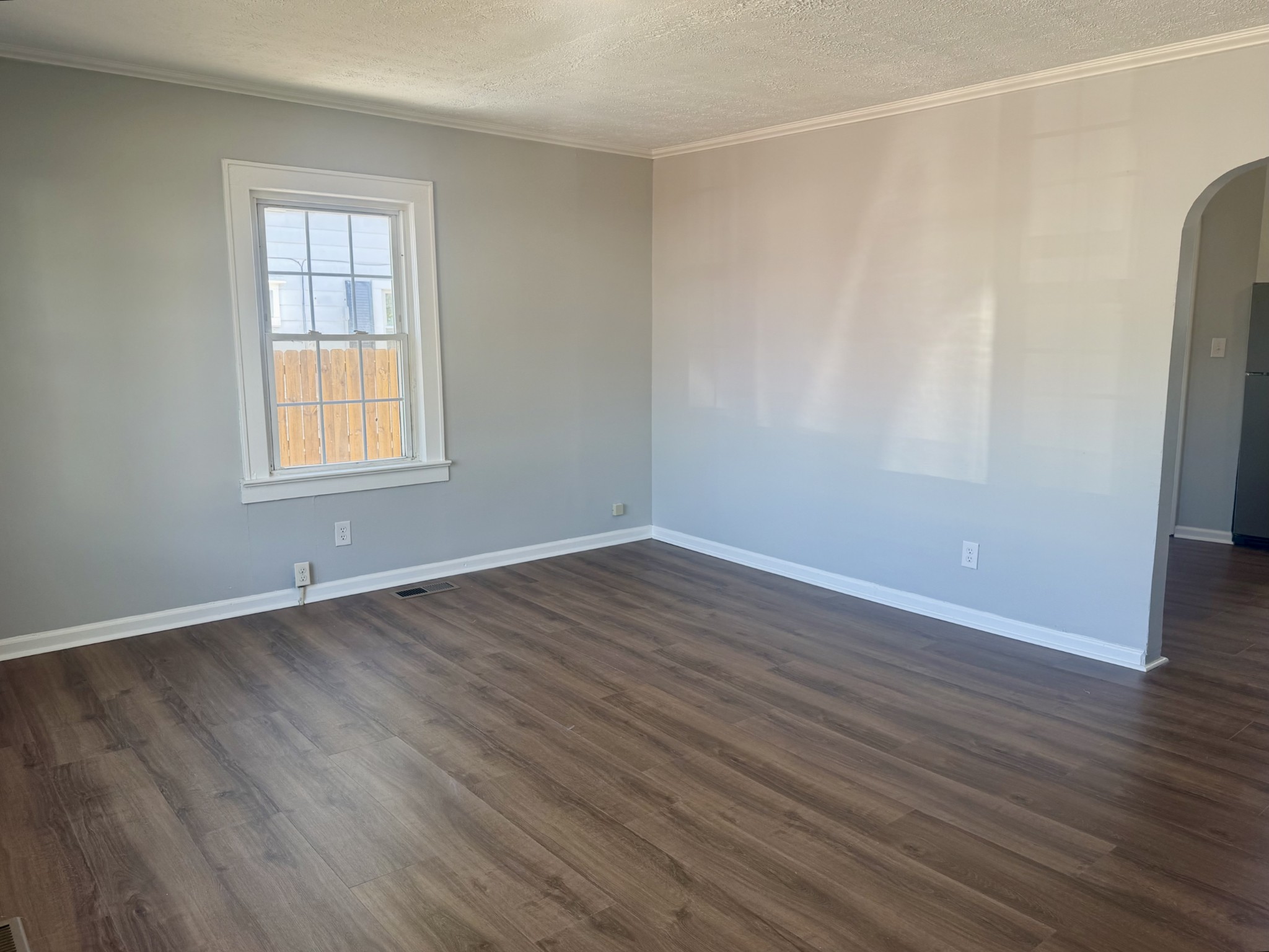 419 East 23rd, E Property Photo 5
