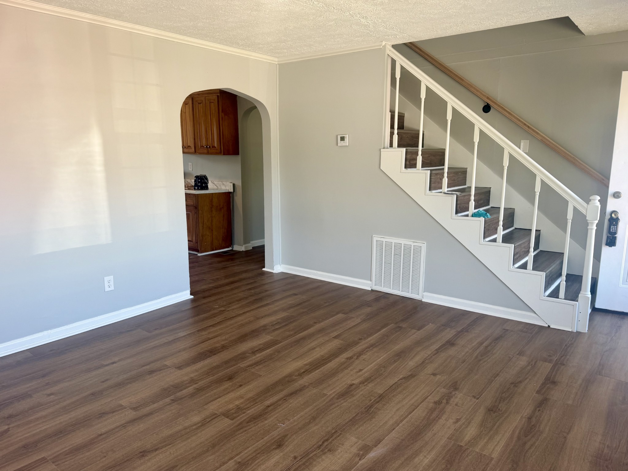 419 East 23rd, E Property Photo 6