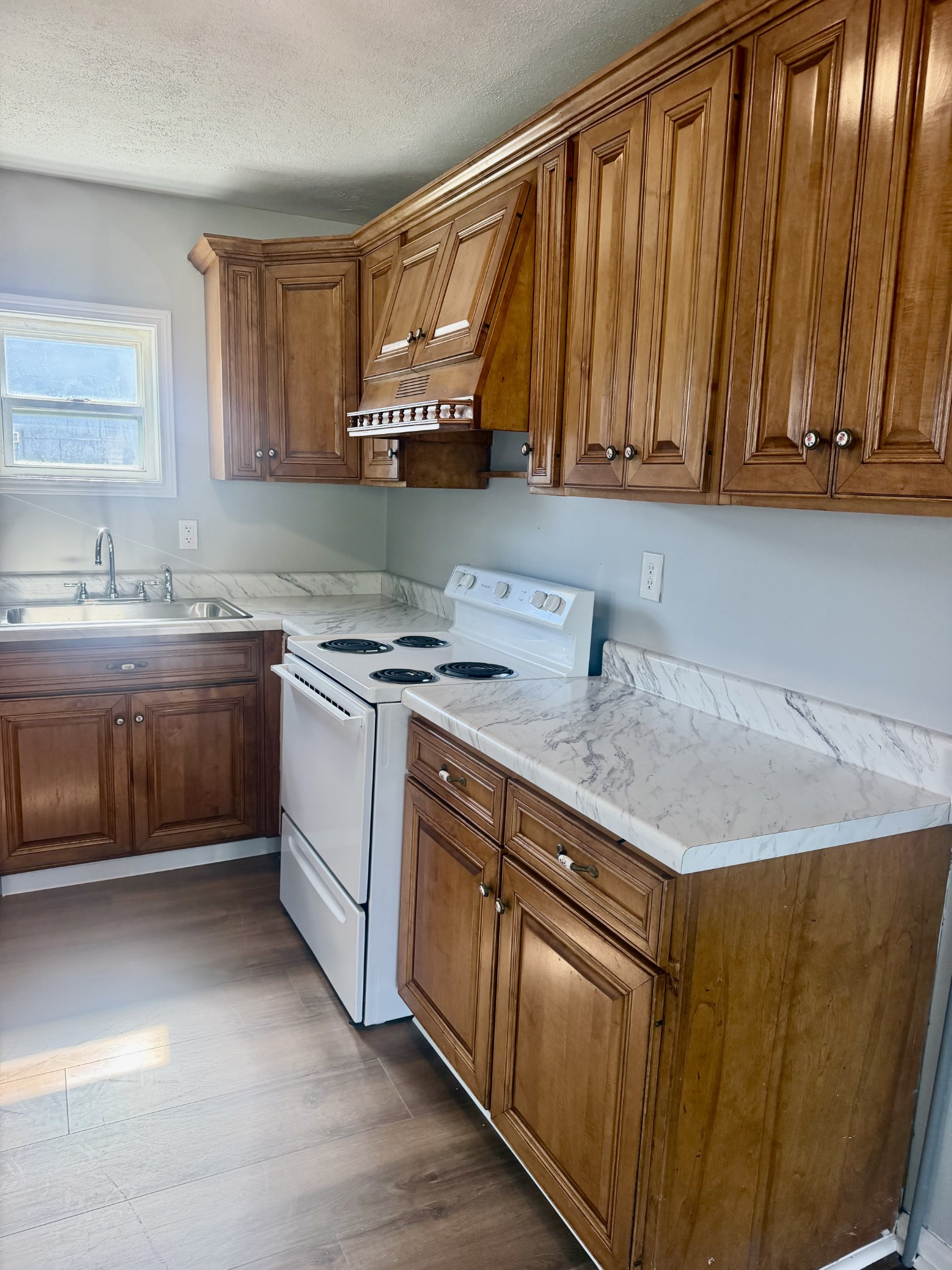 419 East 23rd, E Property Photo 7