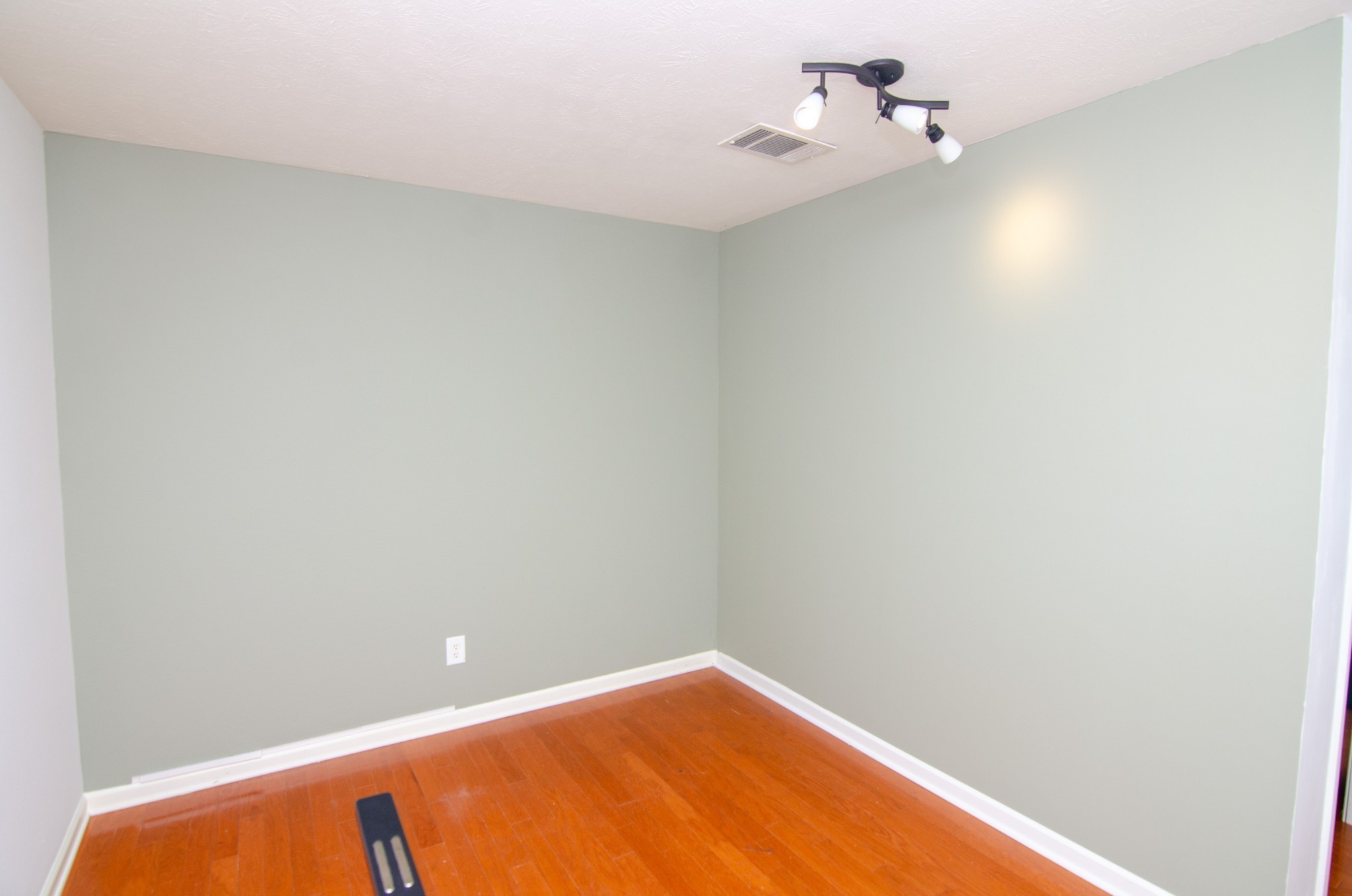 1790 Red Jacket Dr Property Photo 2