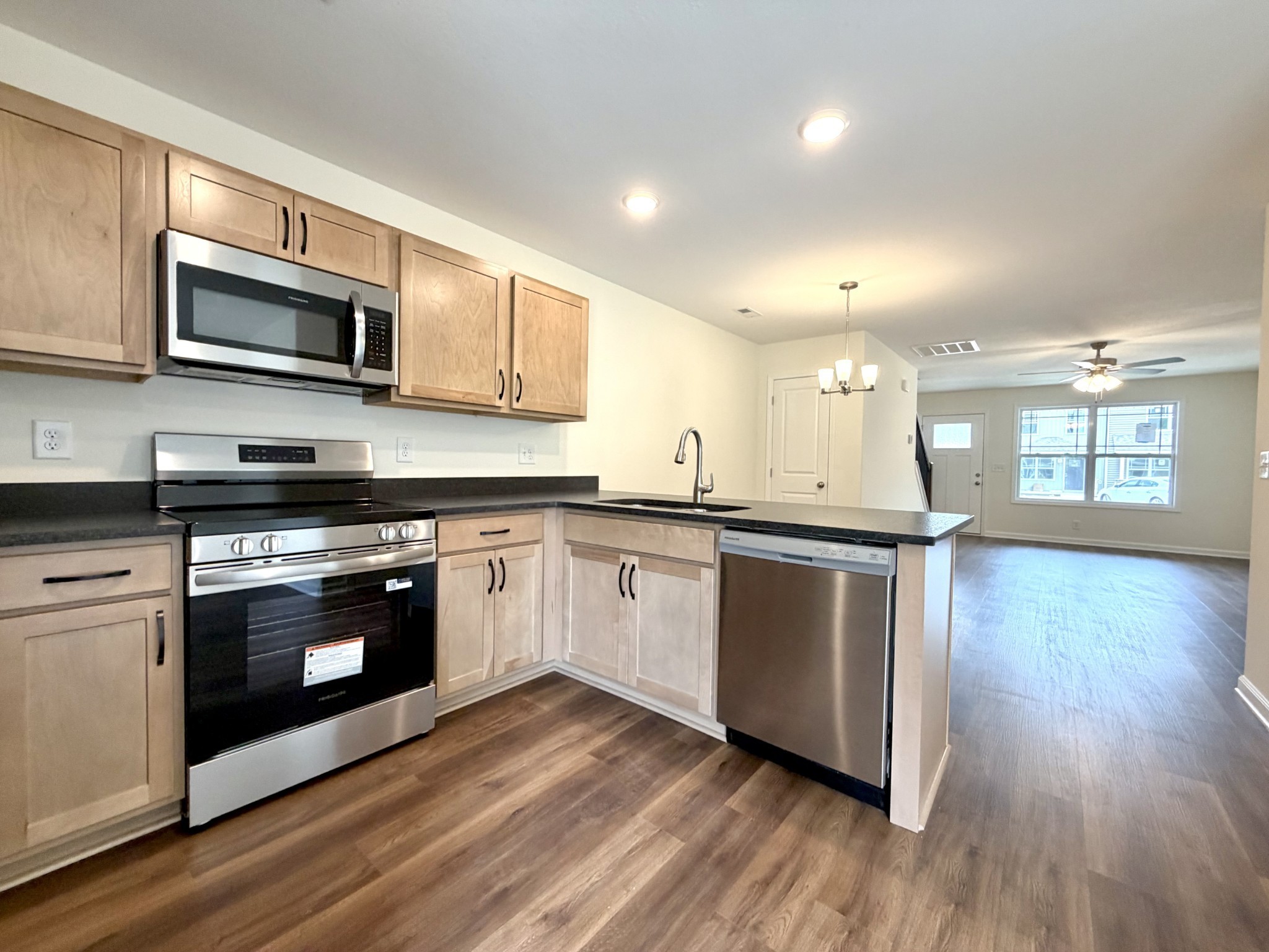 910 Peaceful Pl Property Photo 11