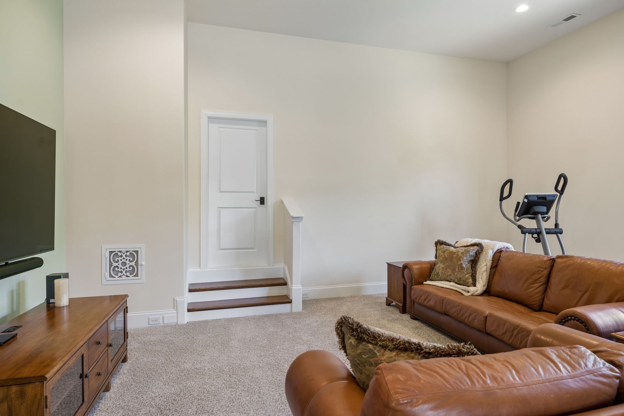 408 Melba Cir Property Photo 33