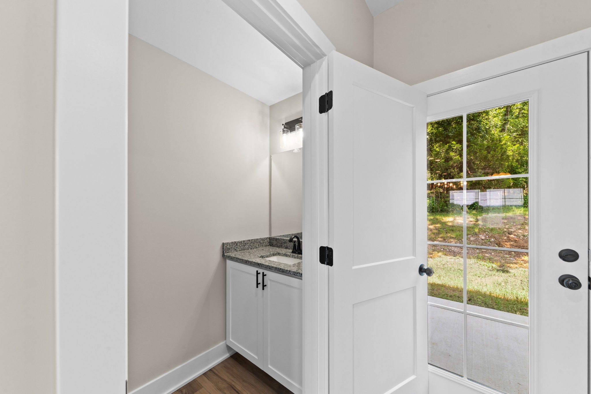 822d W Madison St, W Property Photo 20