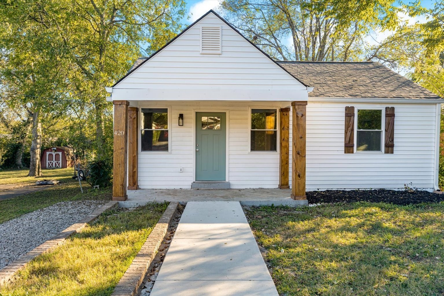 420 Elm St Property Photo 2