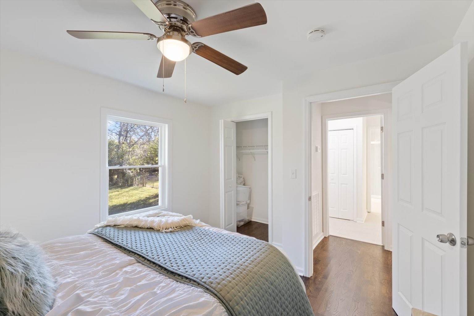 420 Elm St Property Photo 18