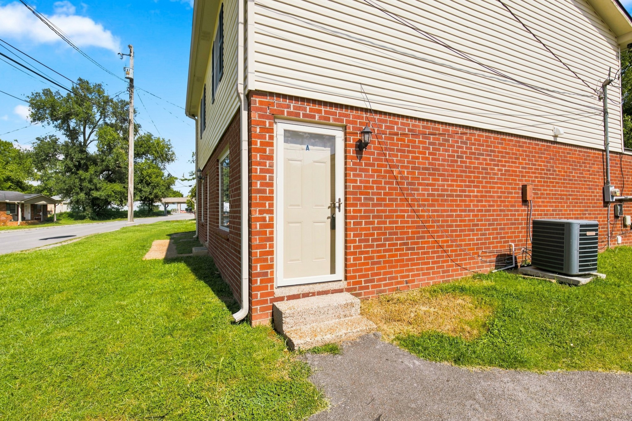 4113a Hunting Dr Property Photo 4
