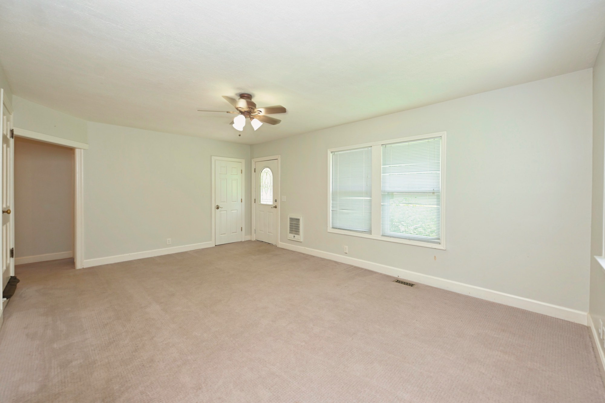5658 Dividing Ridge Rd Property Photo 3