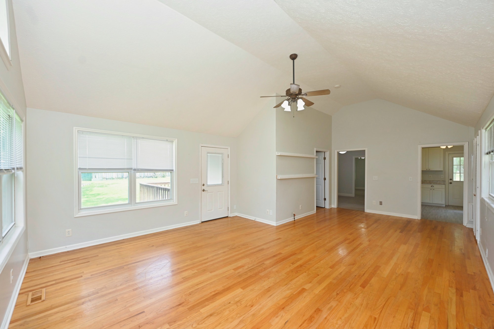 5658 Dividing Ridge Rd Property Photo 4