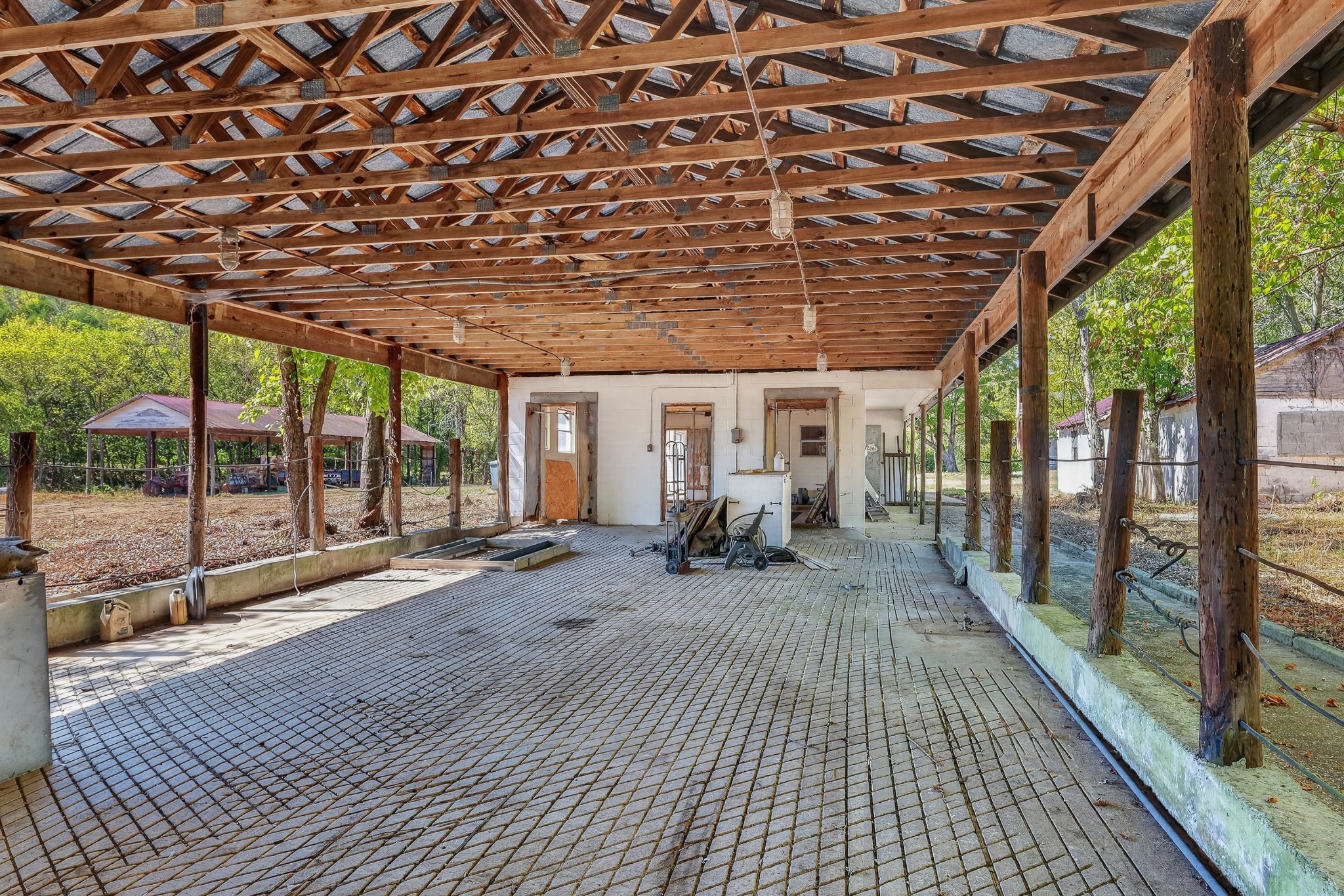 330 Swan Creek Rd Property Photo 44