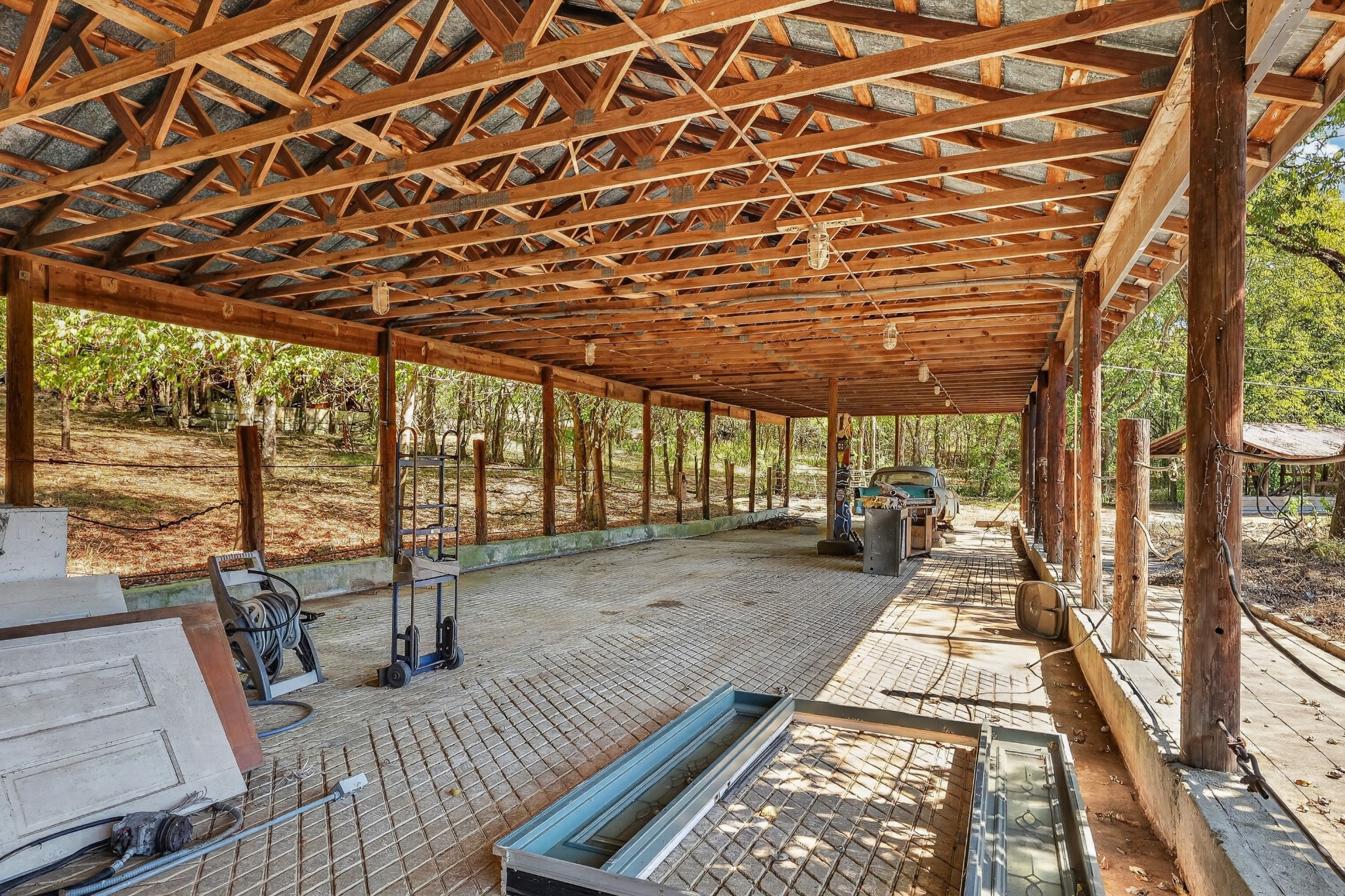 330 Swan Creek Rd Property Photo 45