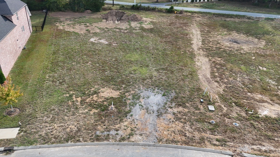 1120 Willow Springs Dr Property Photo 2