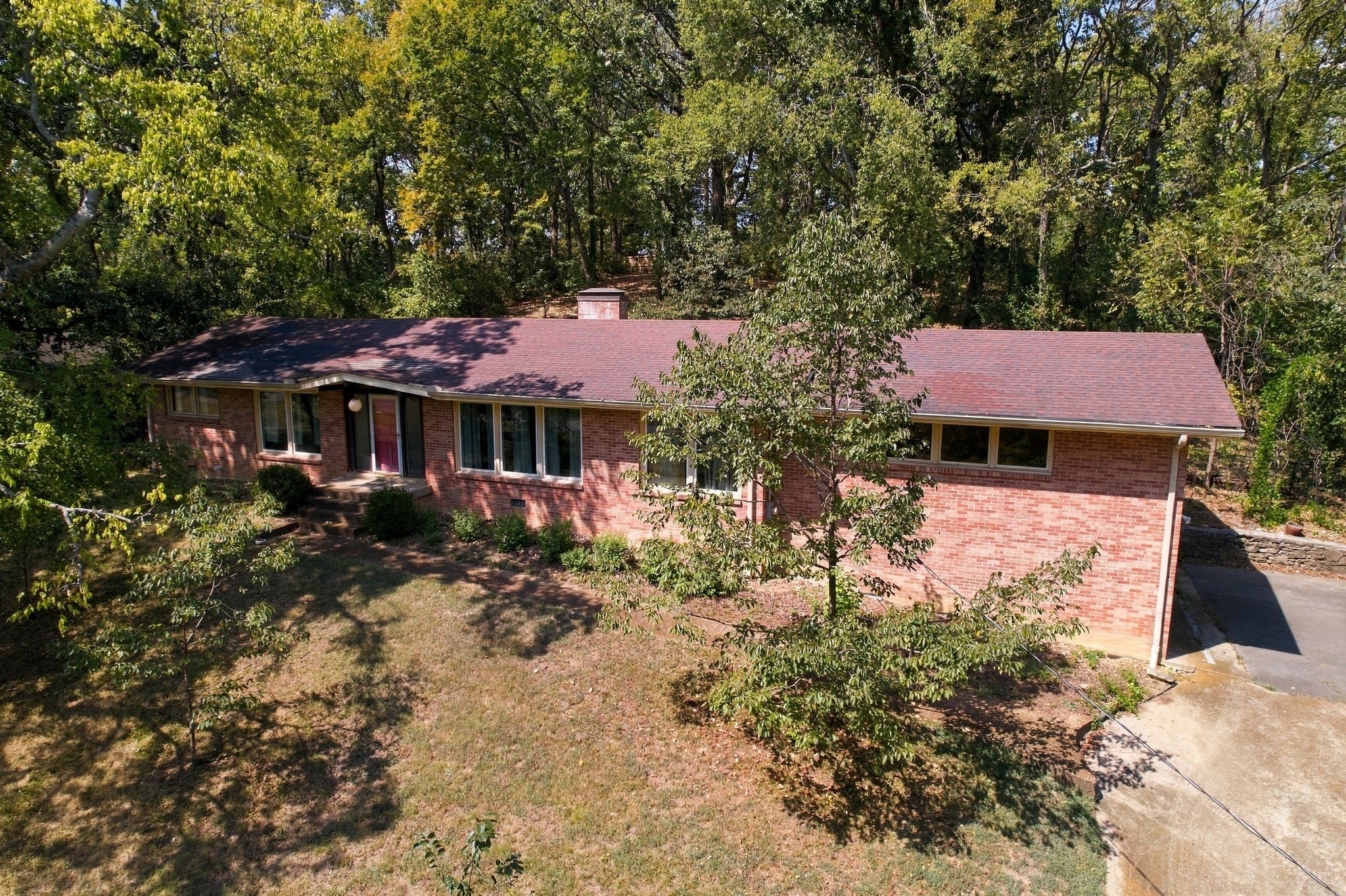 195 Forestwood Dr Property Photo 1