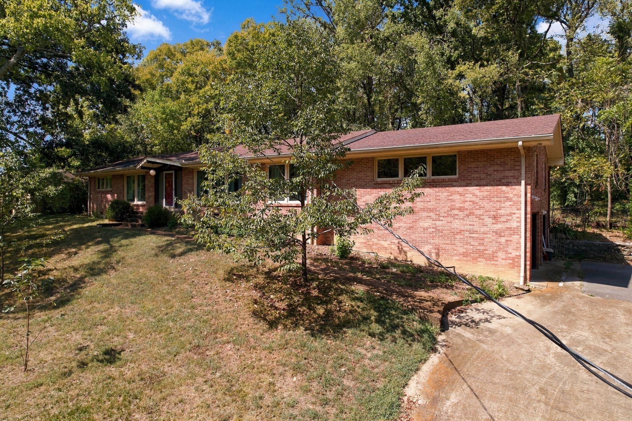 195 Forestwood Dr Property Photo 5