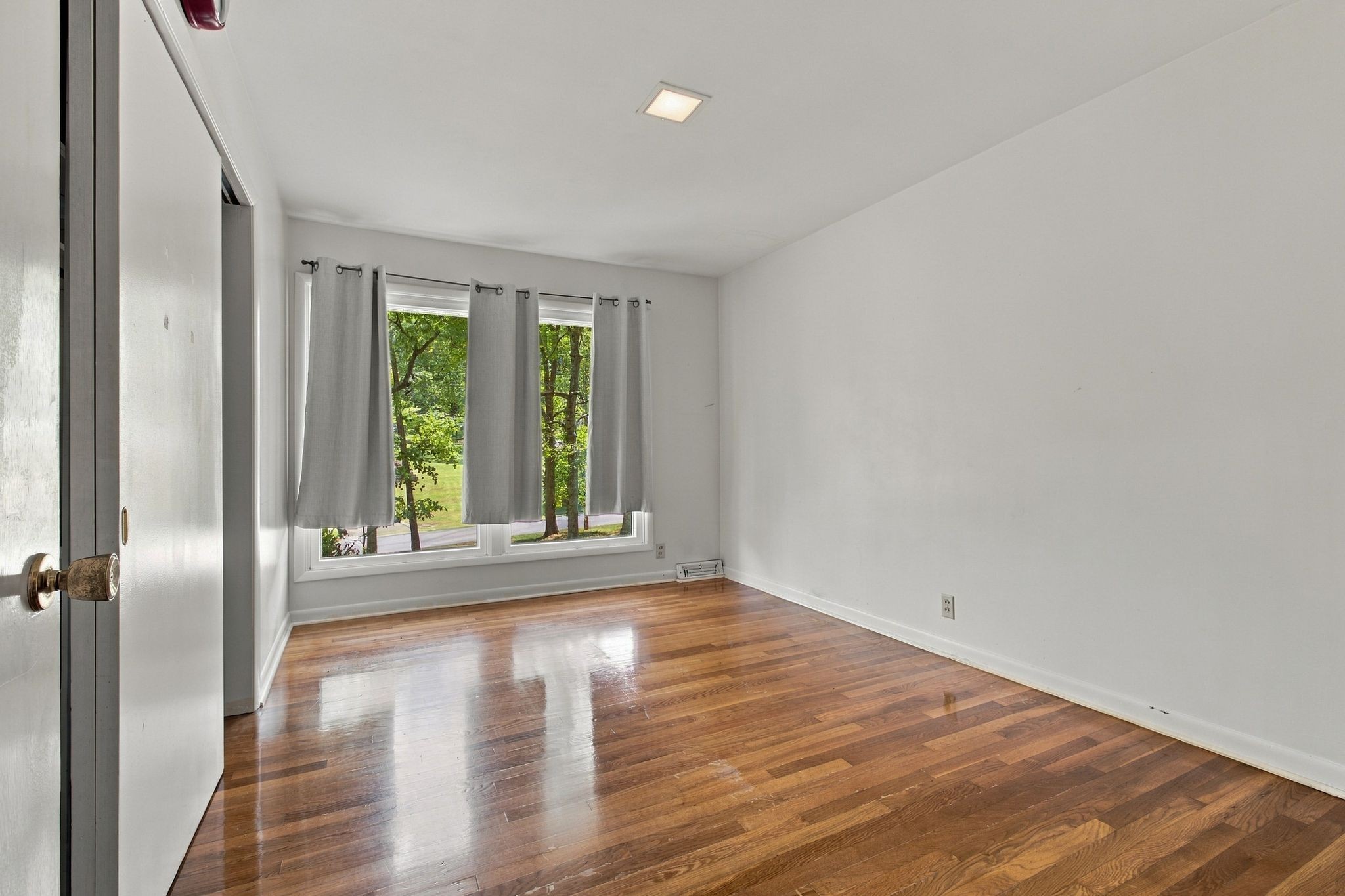 195 Forestwood Dr Property Photo 25