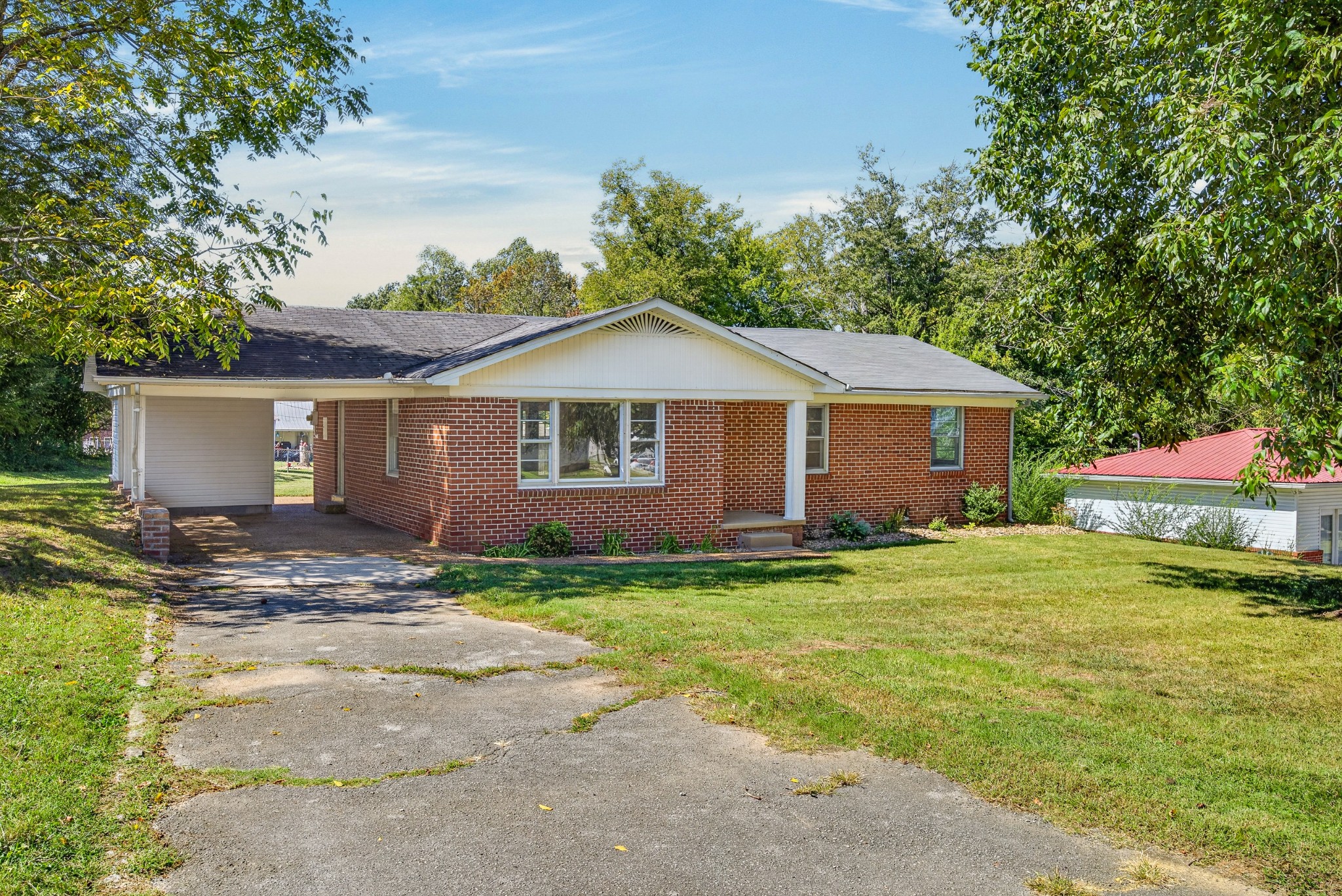 1615 Louisiana Ave Property Photo 1