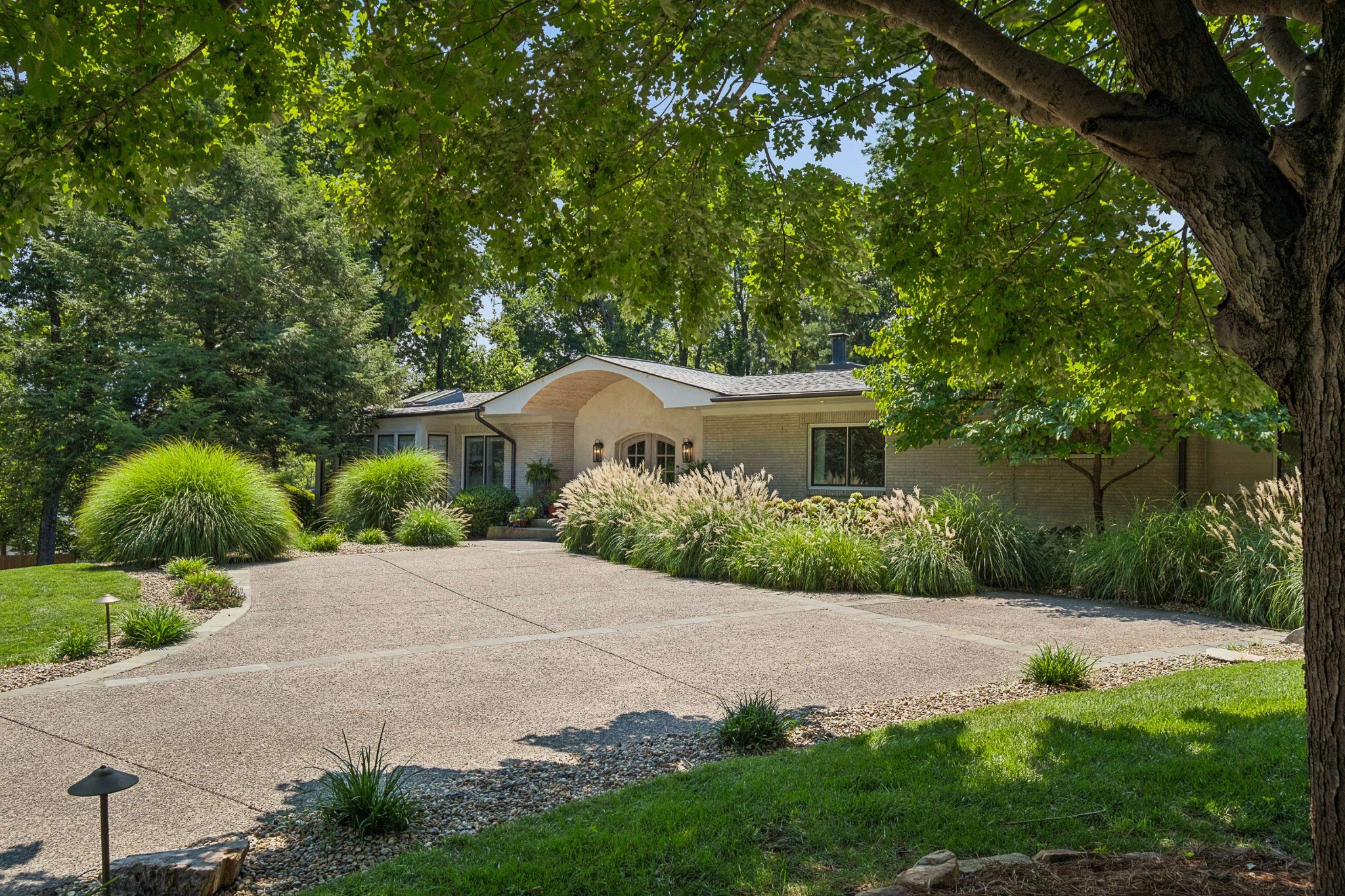 4301 Lillywood Rd Property Photo 2