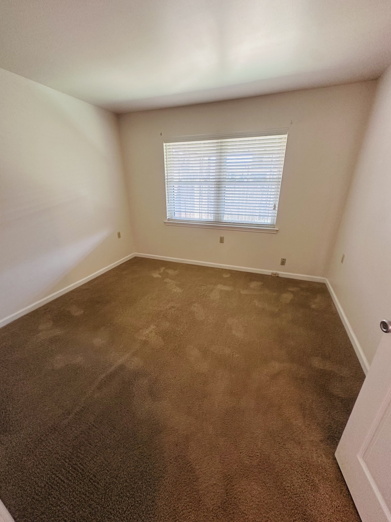 333 Deer Lake Dr Property Photo 18