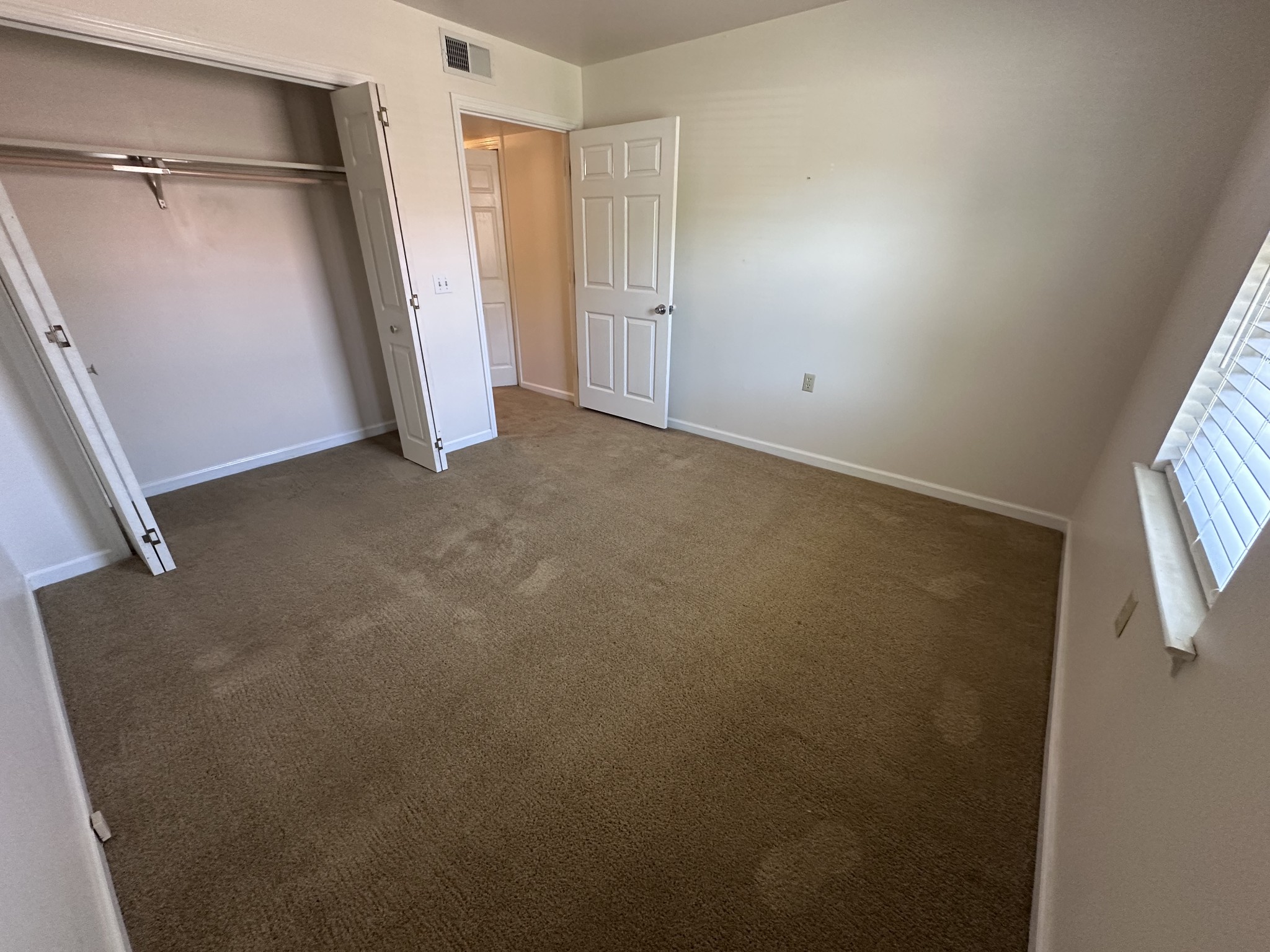 333 Deer Lake Dr Property Photo 22