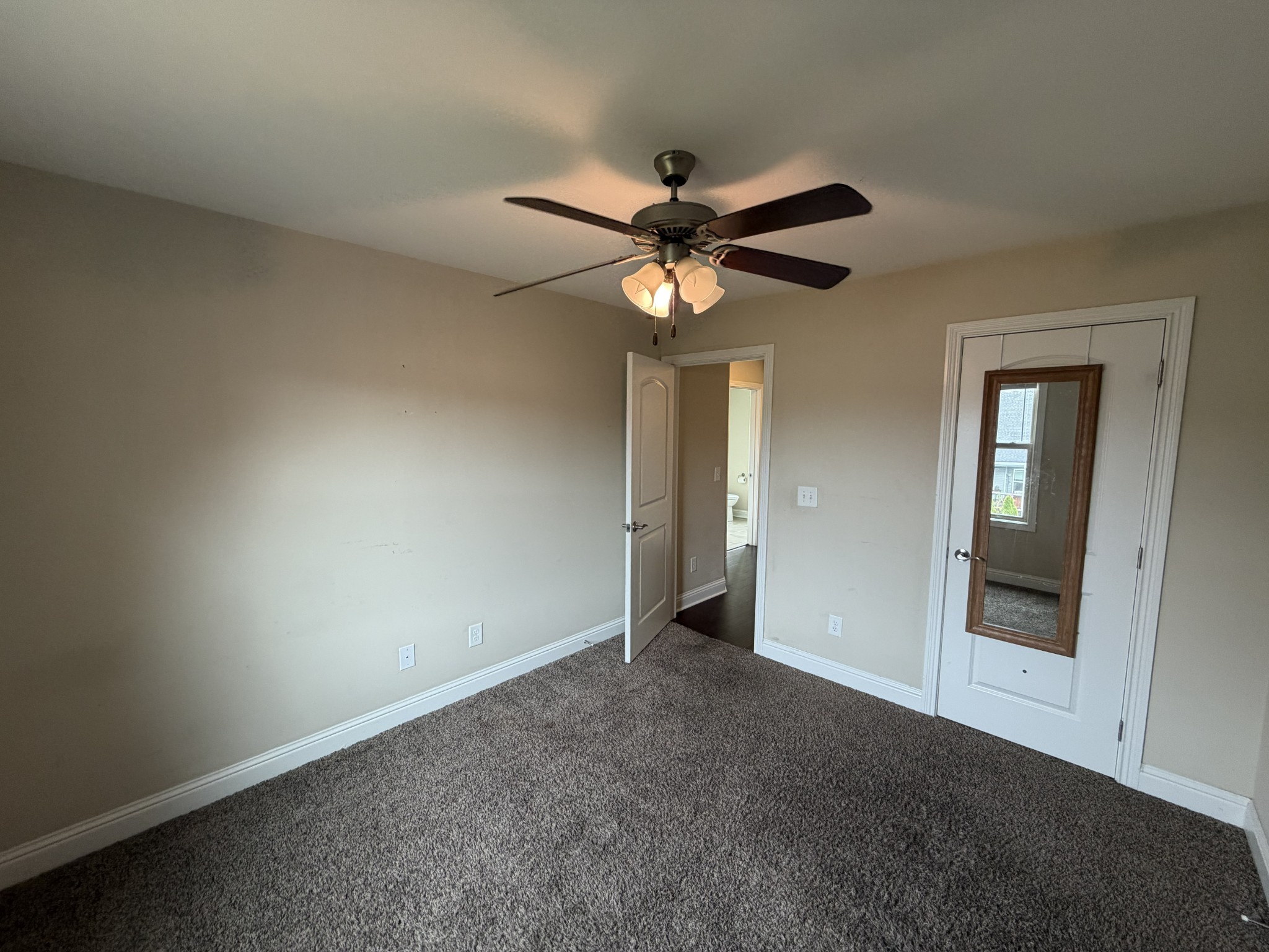 1004 Shirley Dr Property Photo 16