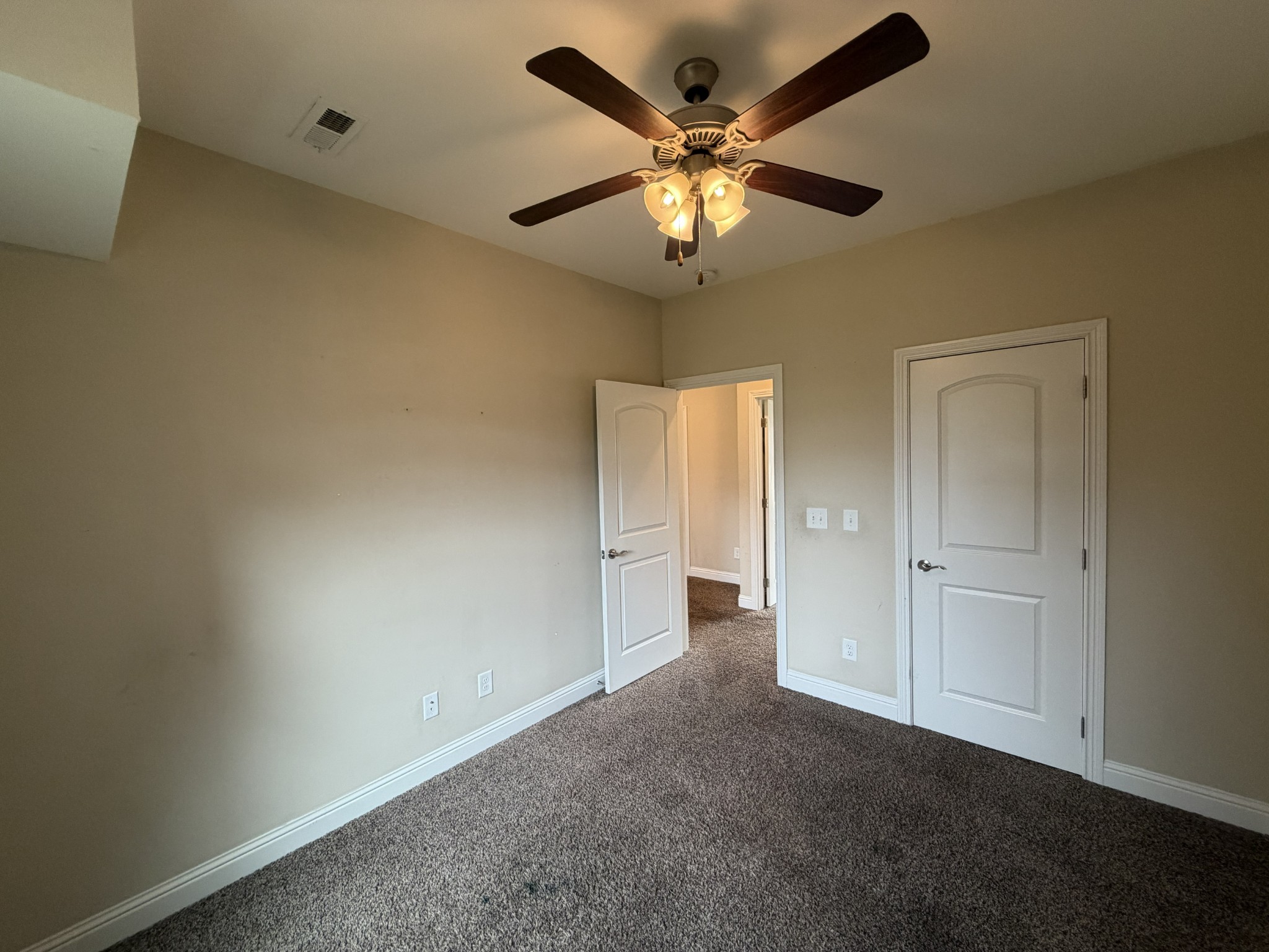1004 Shirley Dr Property Photo 27