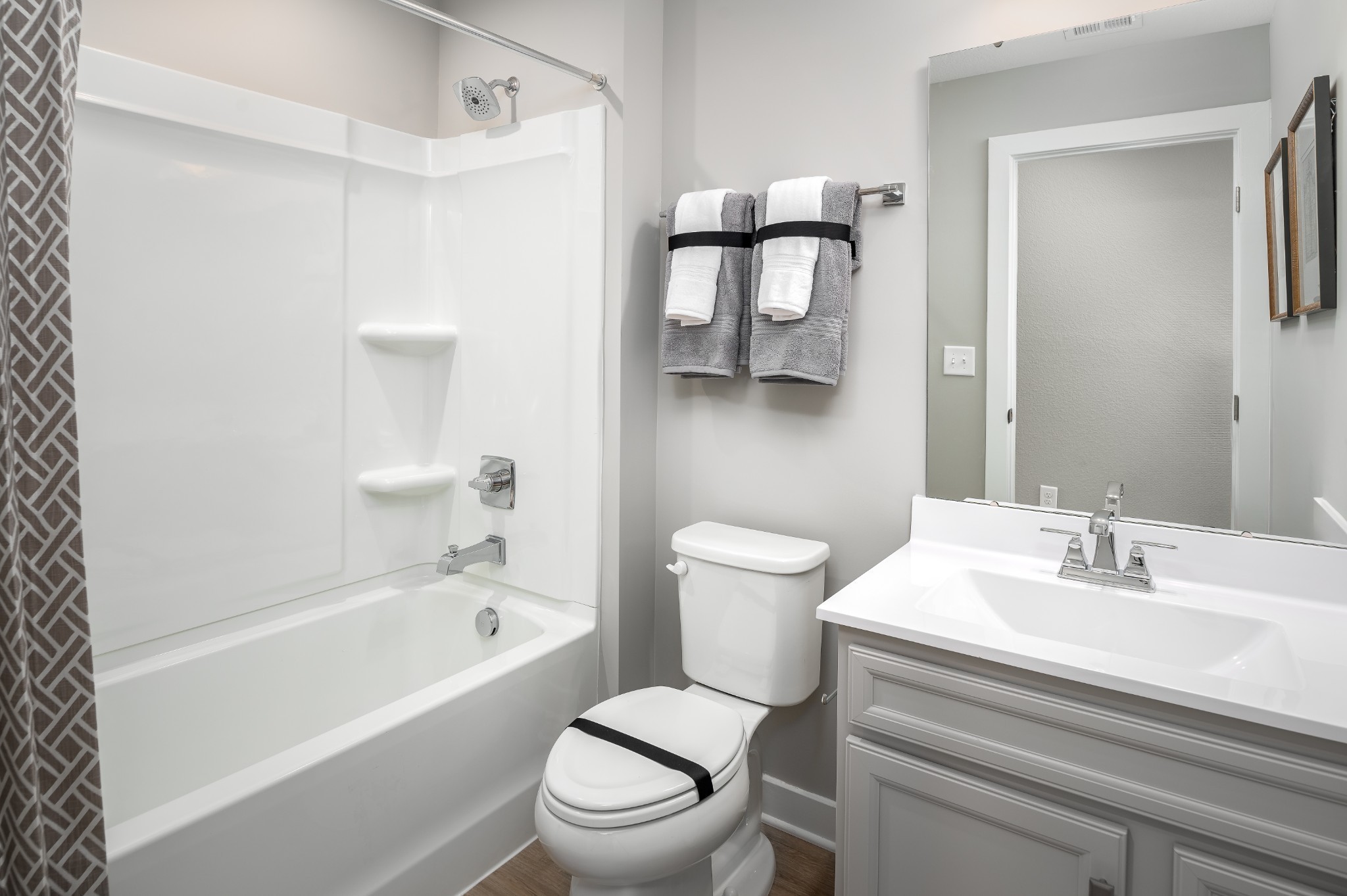 3232 Paddock Park Property Photo 14